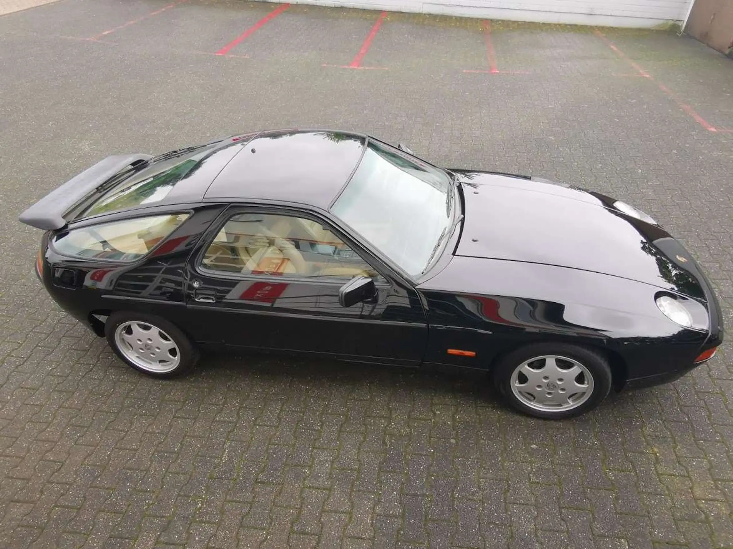 Porsche 928 1990