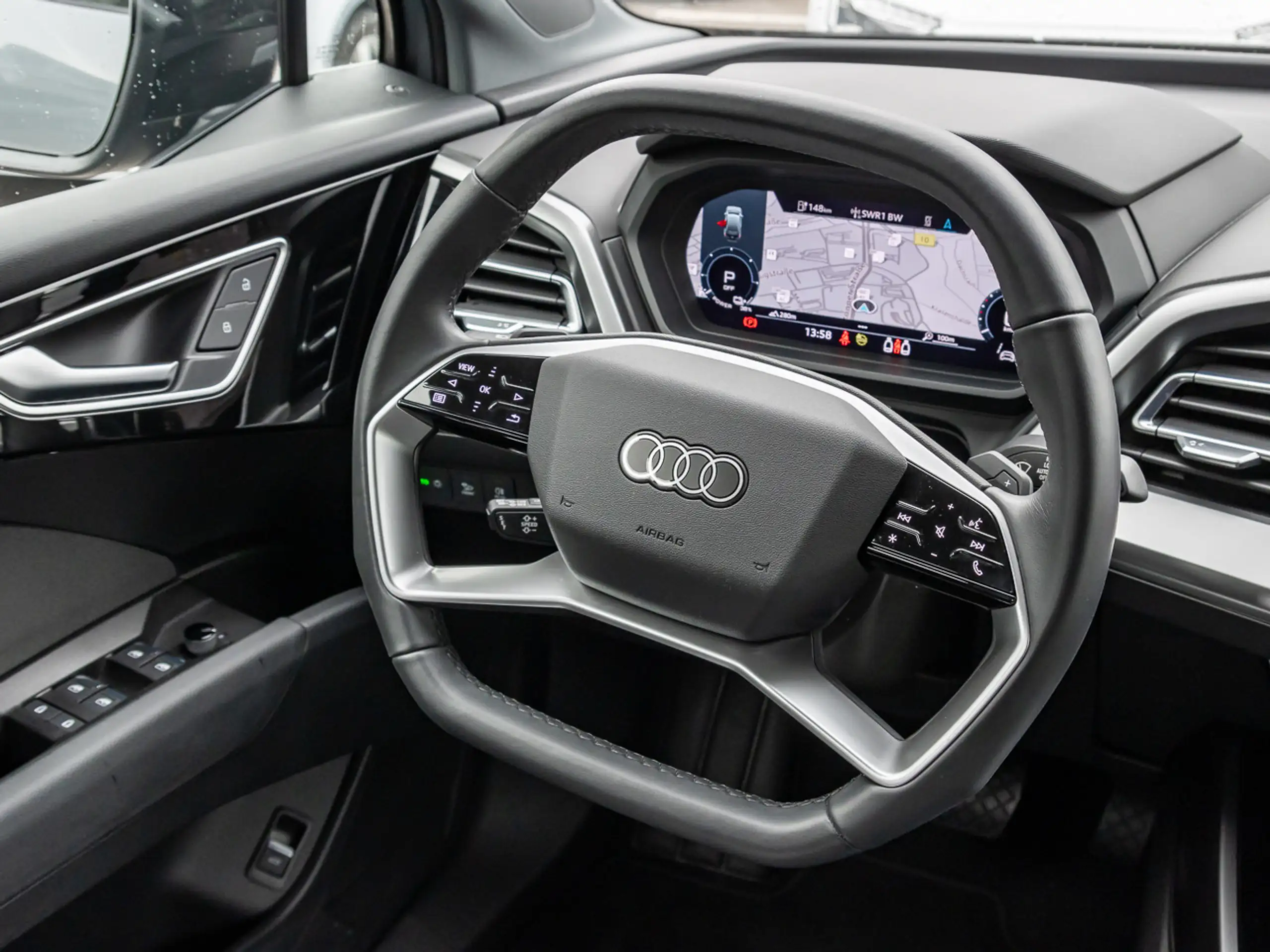 Audi - Q4 e-tron