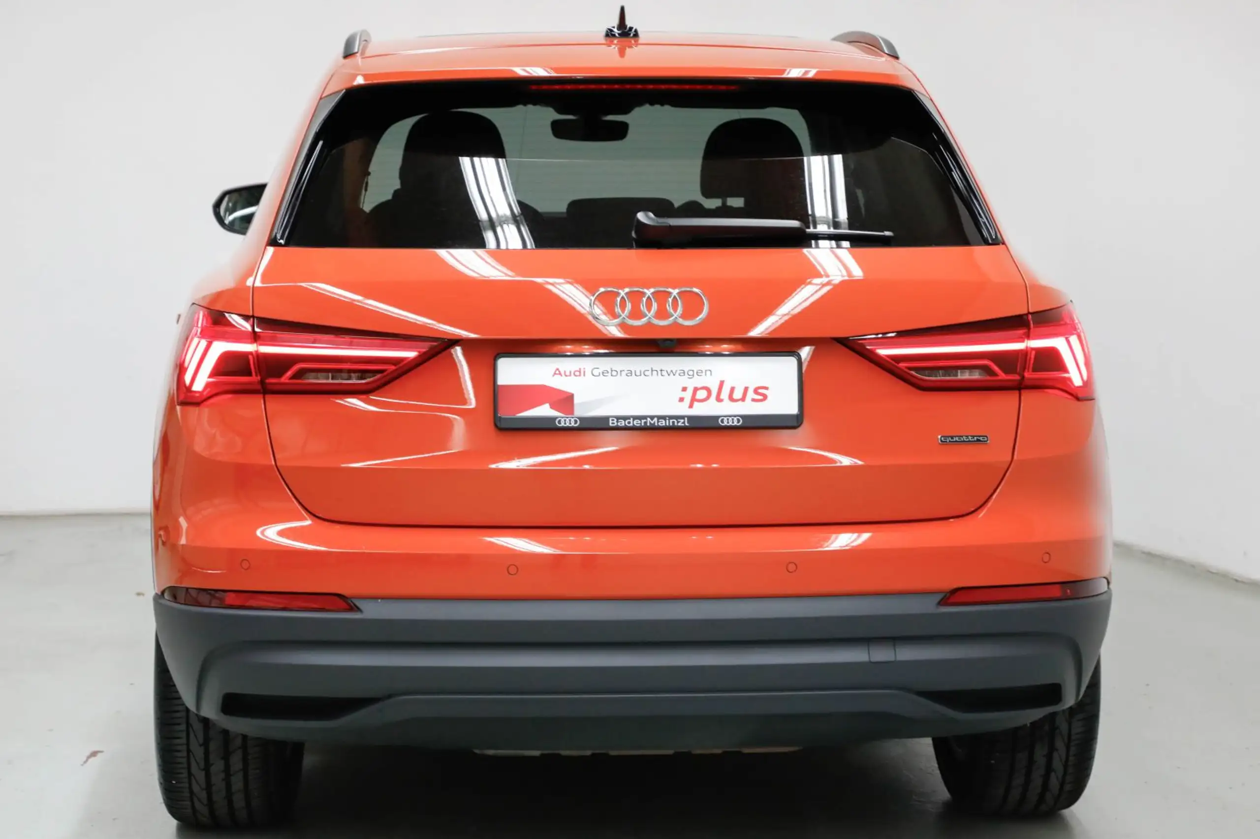 Audi - Q3