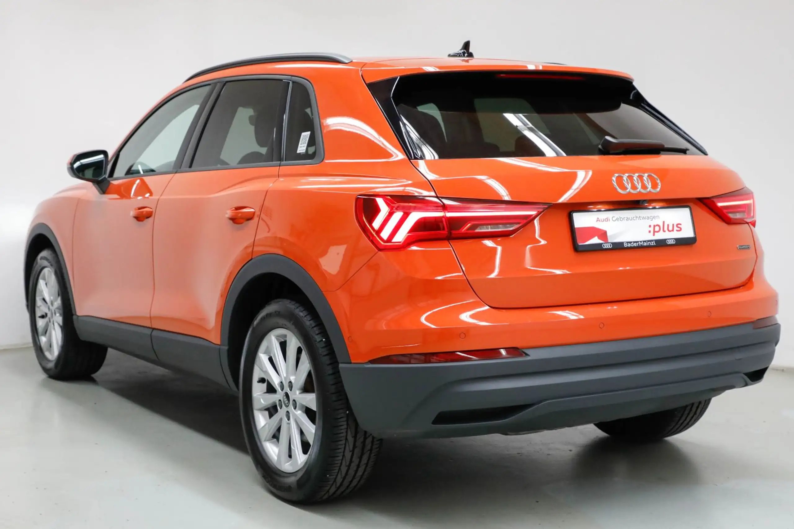 Audi - Q3