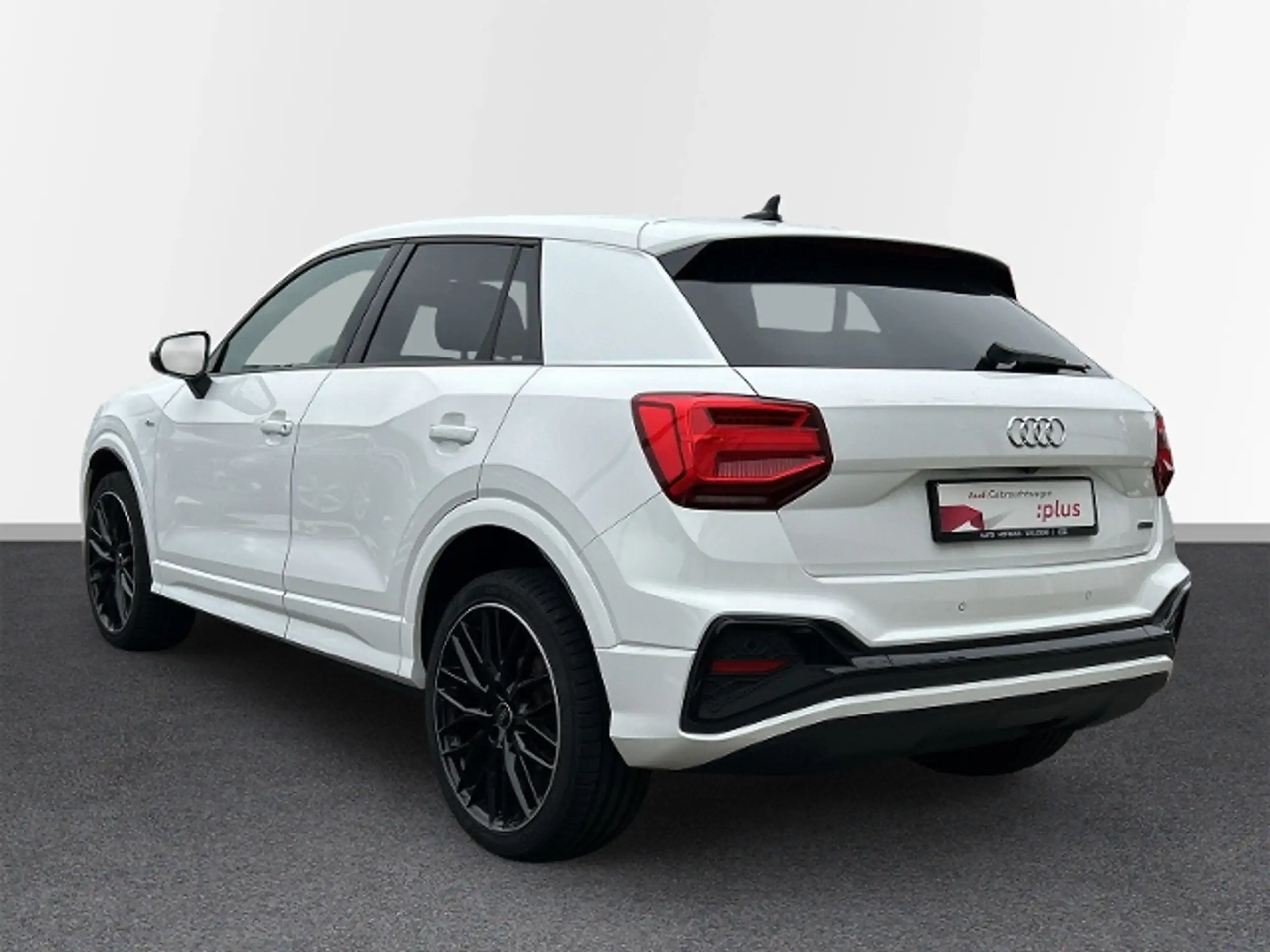 Audi - Q2