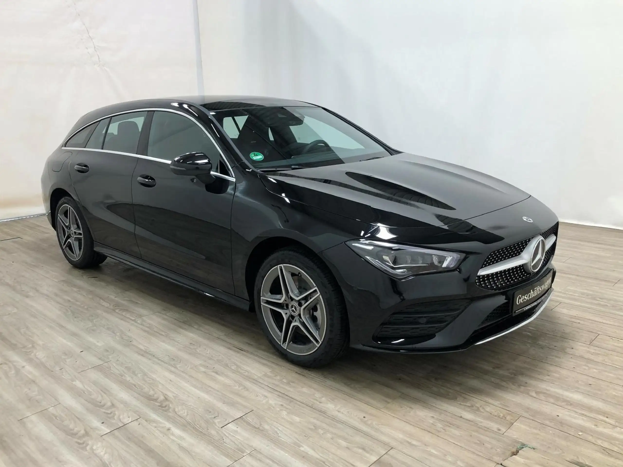 Mercedes-Benz - CLA 250