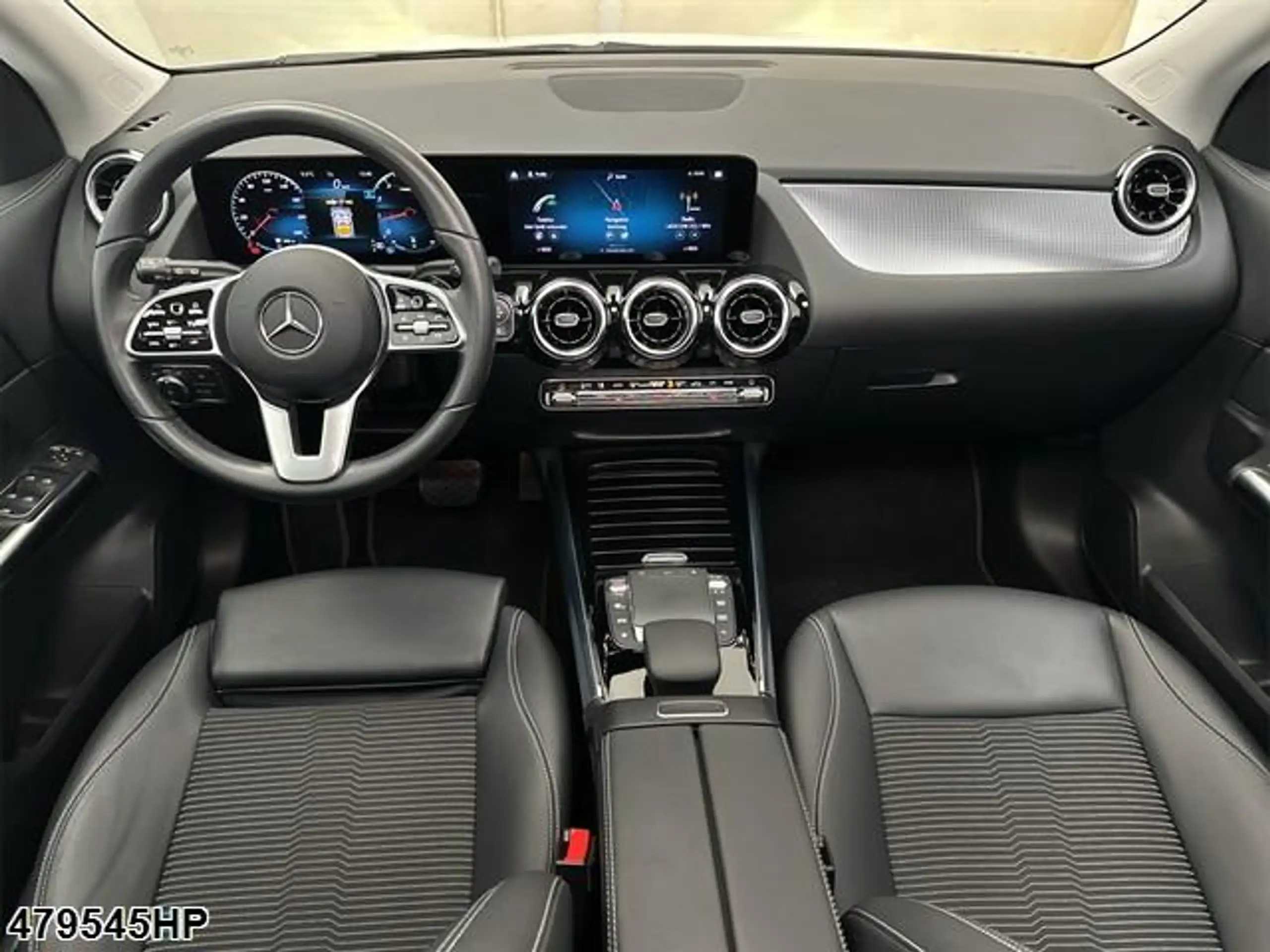 Mercedes-Benz - GLA 200