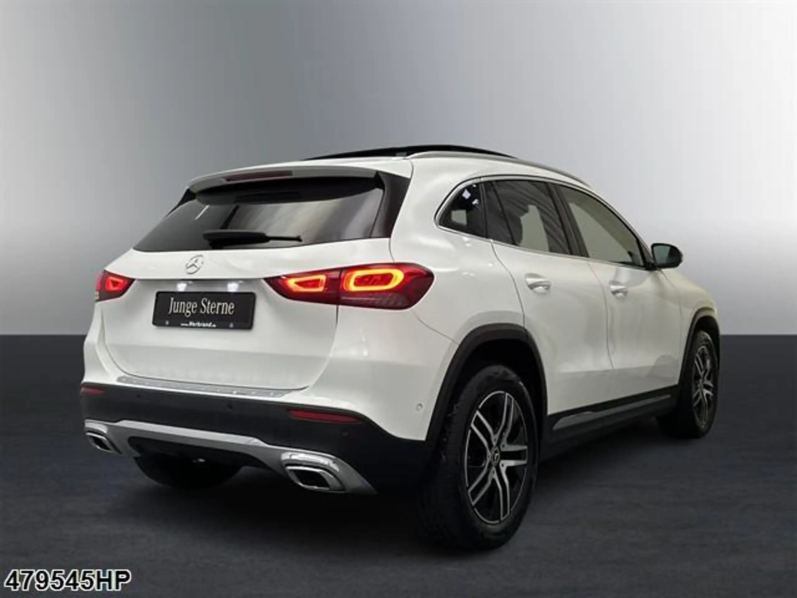 Mercedes-Benz - GLA 200