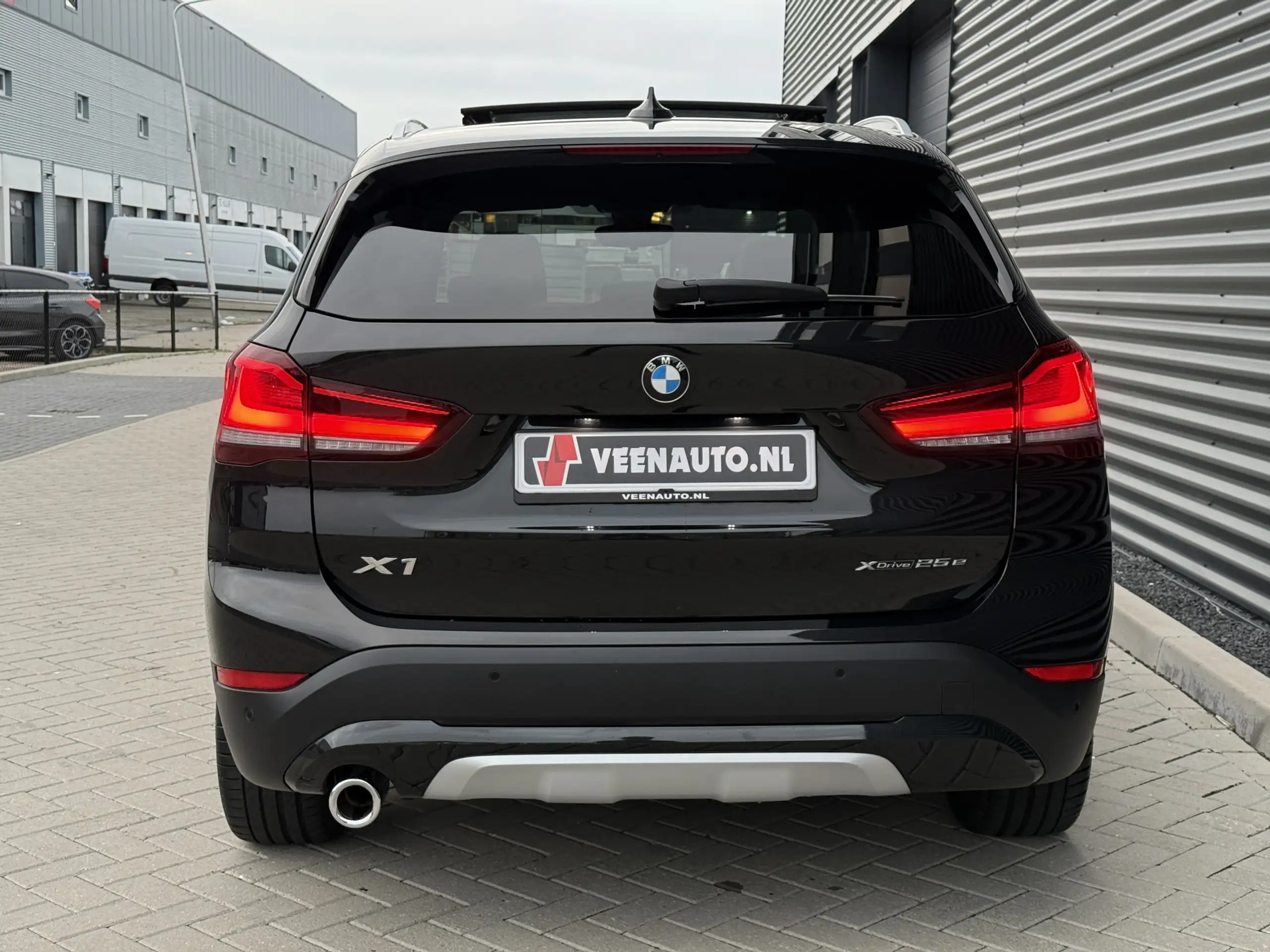 BMW - X1