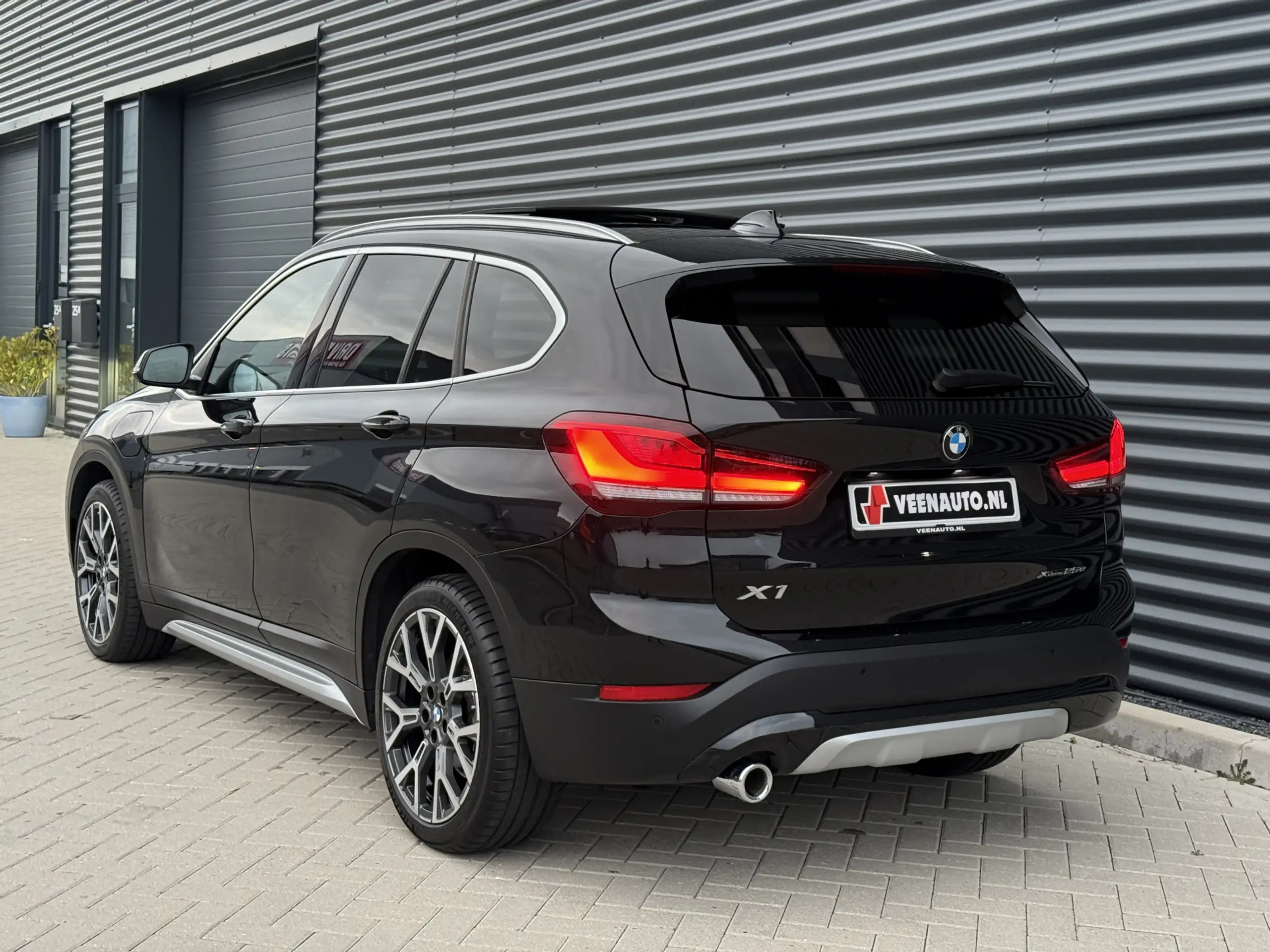 BMW - X1