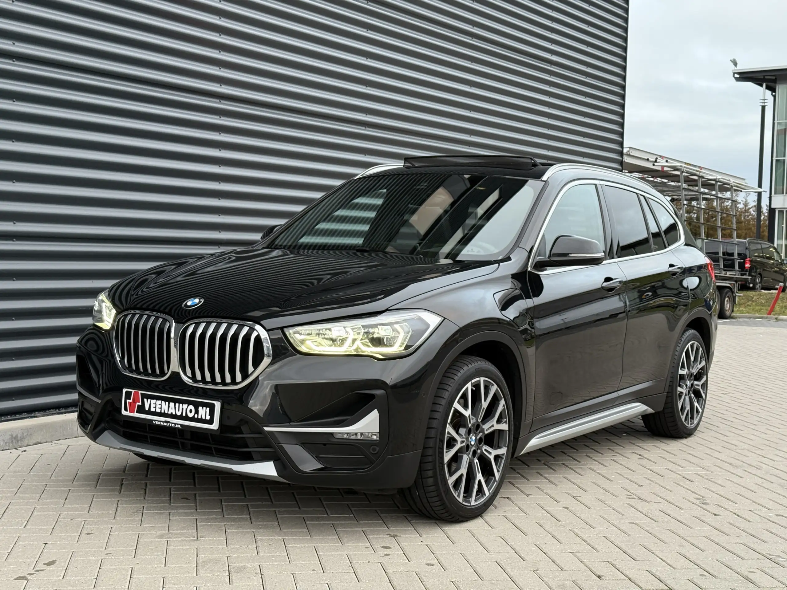 BMW - X1