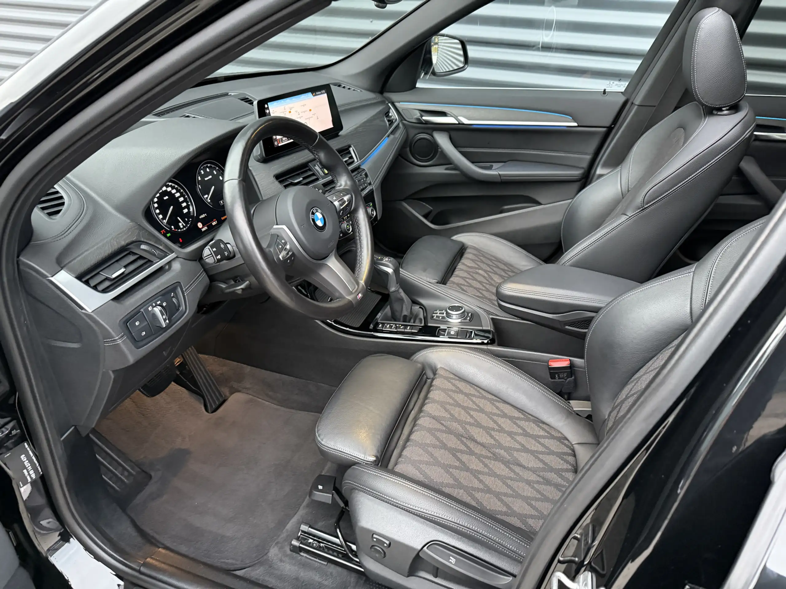 BMW - X1