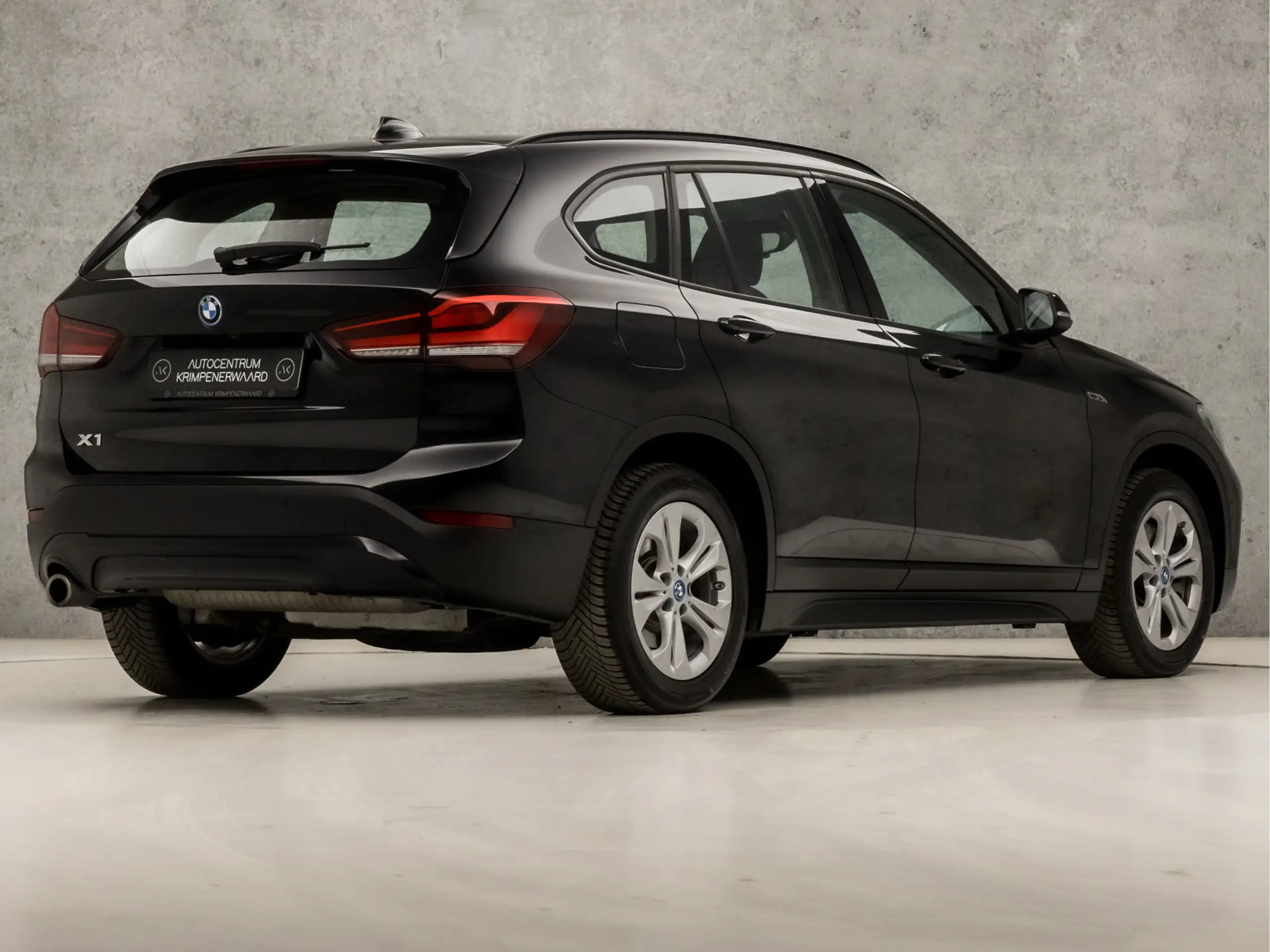 BMW - X1