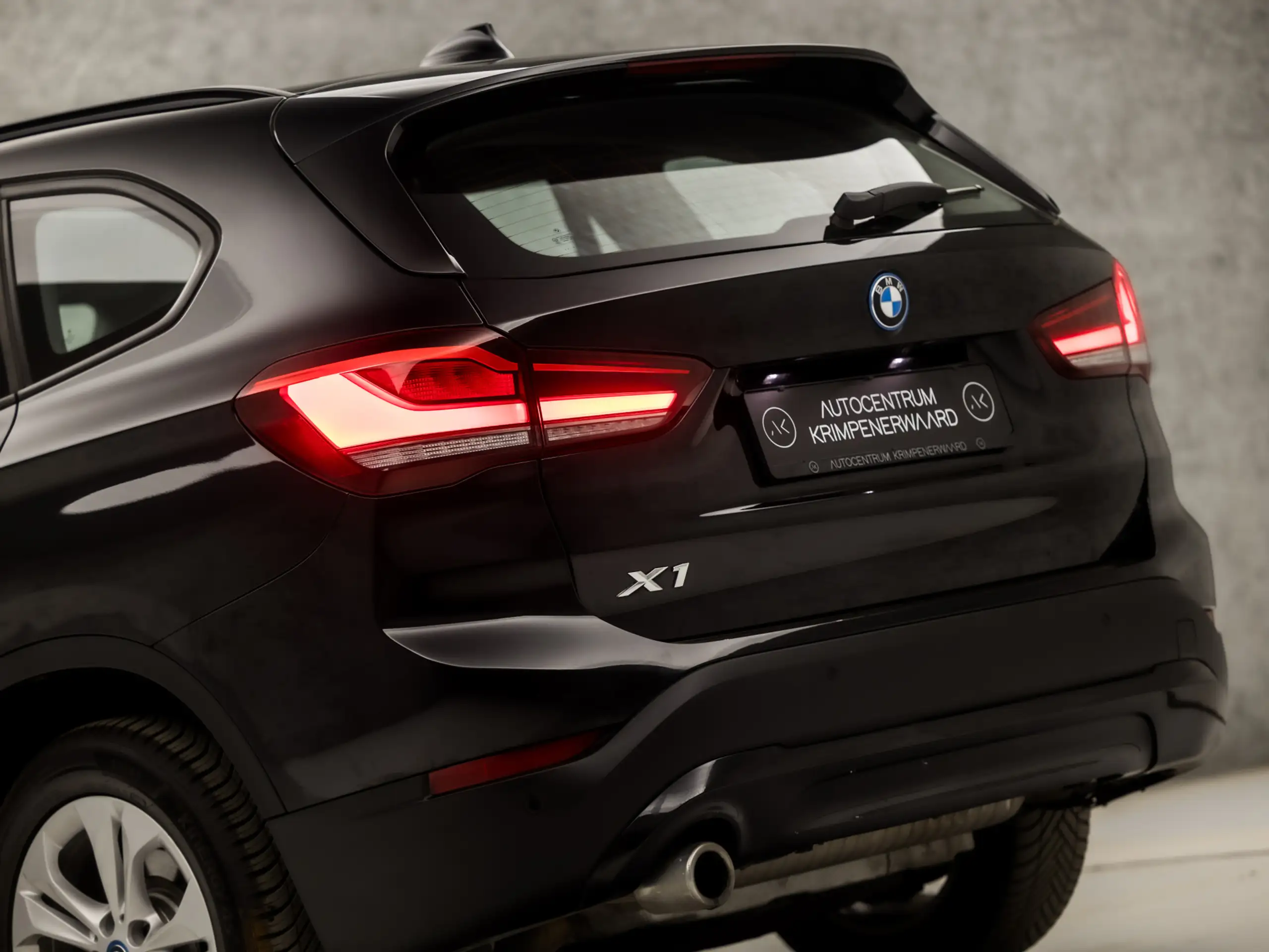 BMW - X1