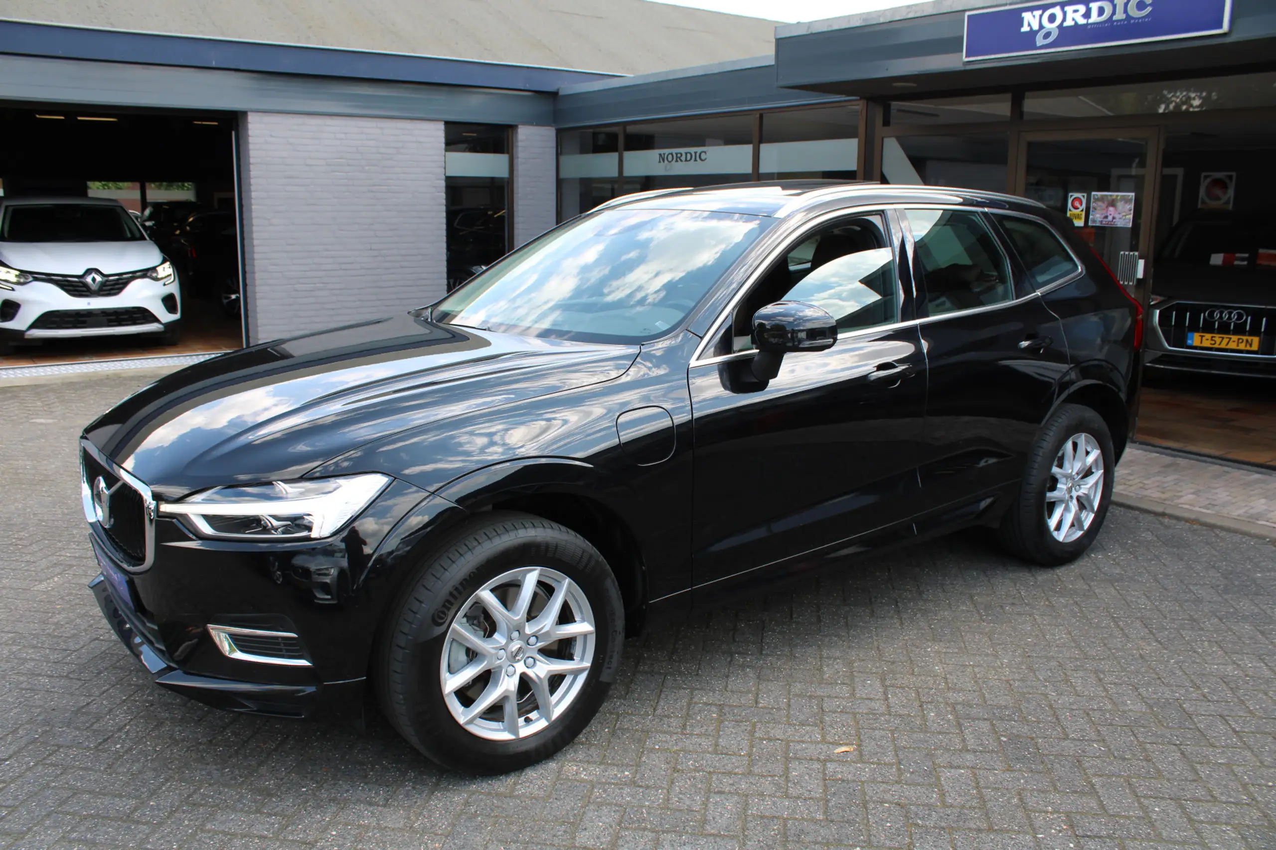 Volvo - XC60