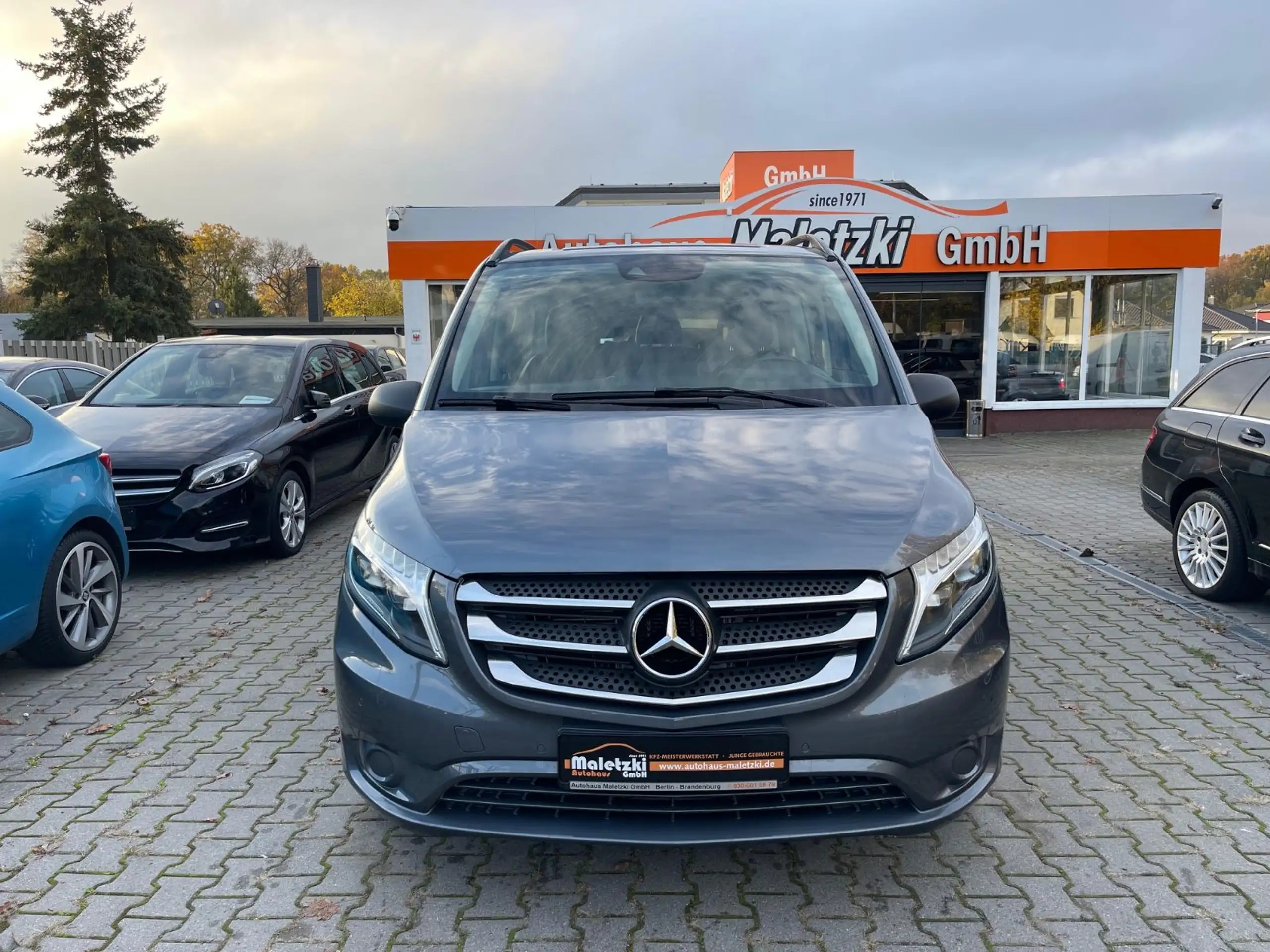 Mercedes-Benz - Vito