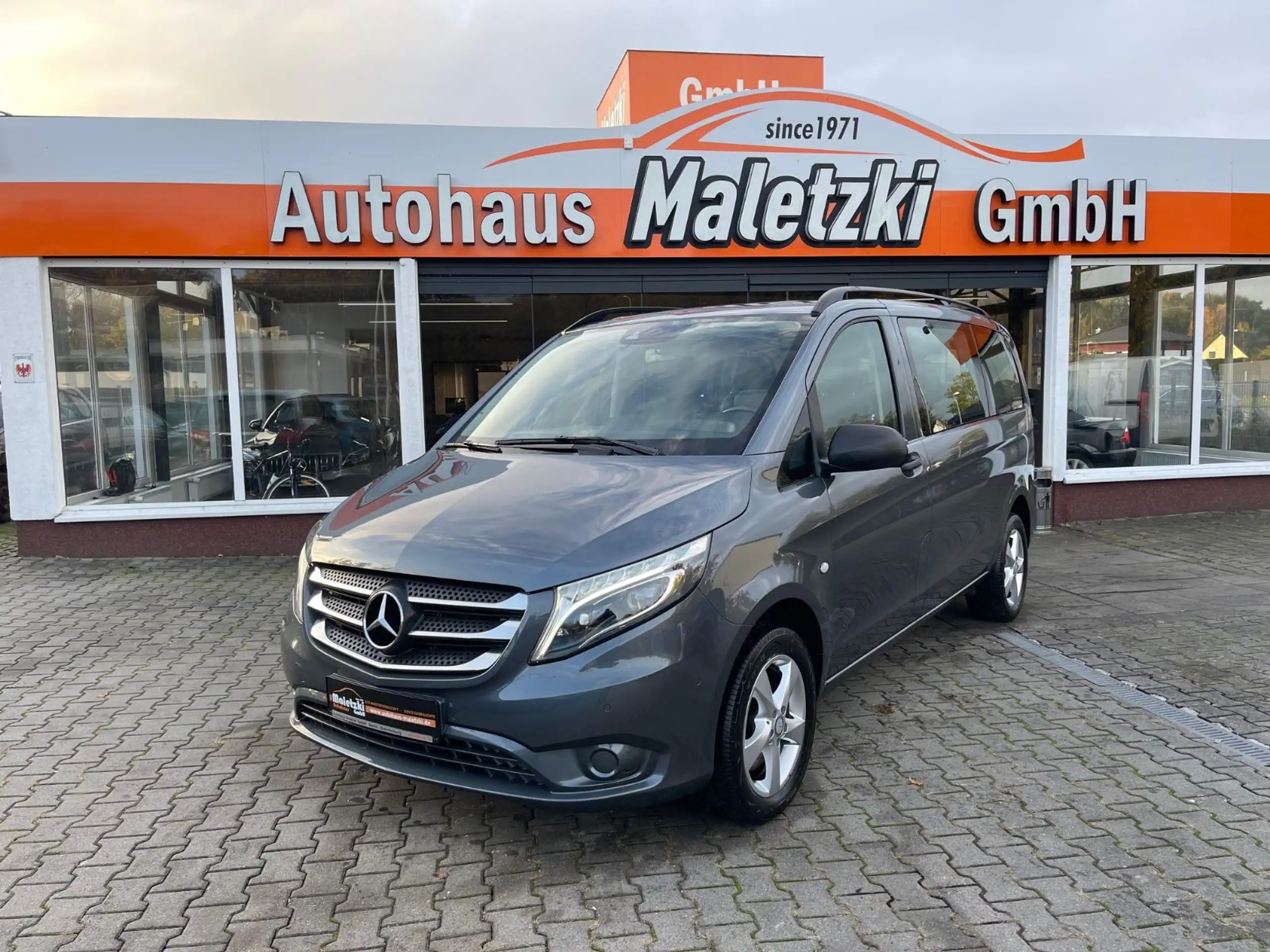 Mercedes-Benz - Vito