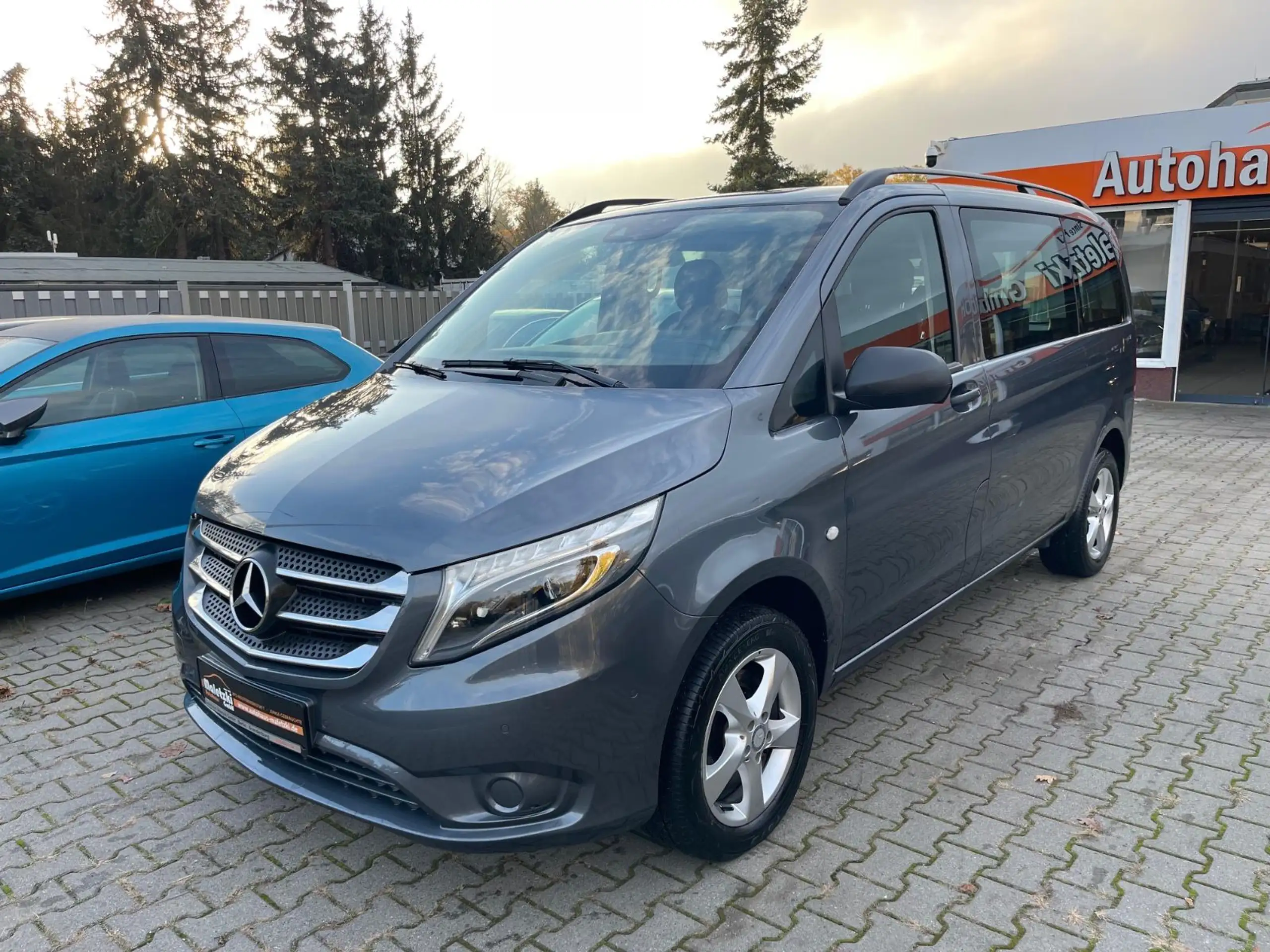 Mercedes-Benz - Vito