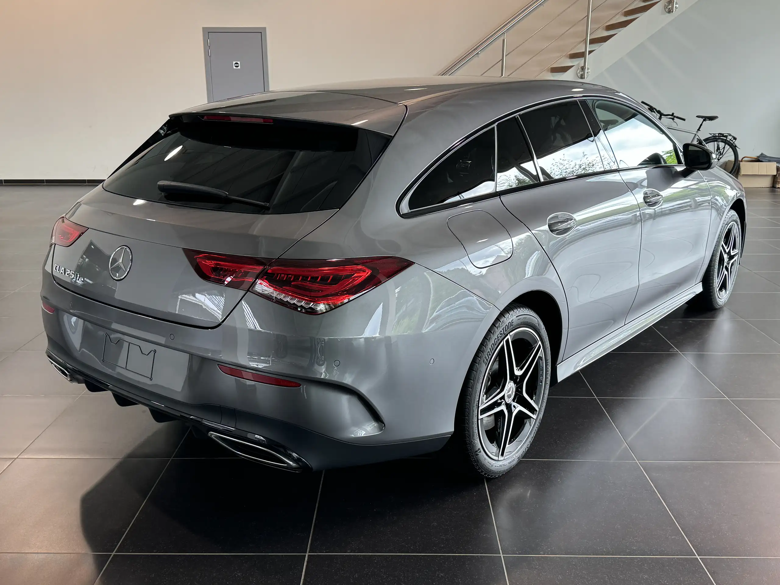 Mercedes-Benz - CLA 250