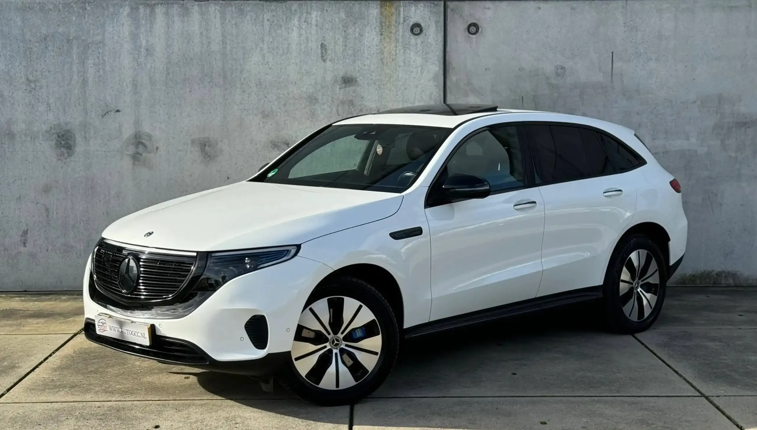 Mercedes-Benz - EQC 400