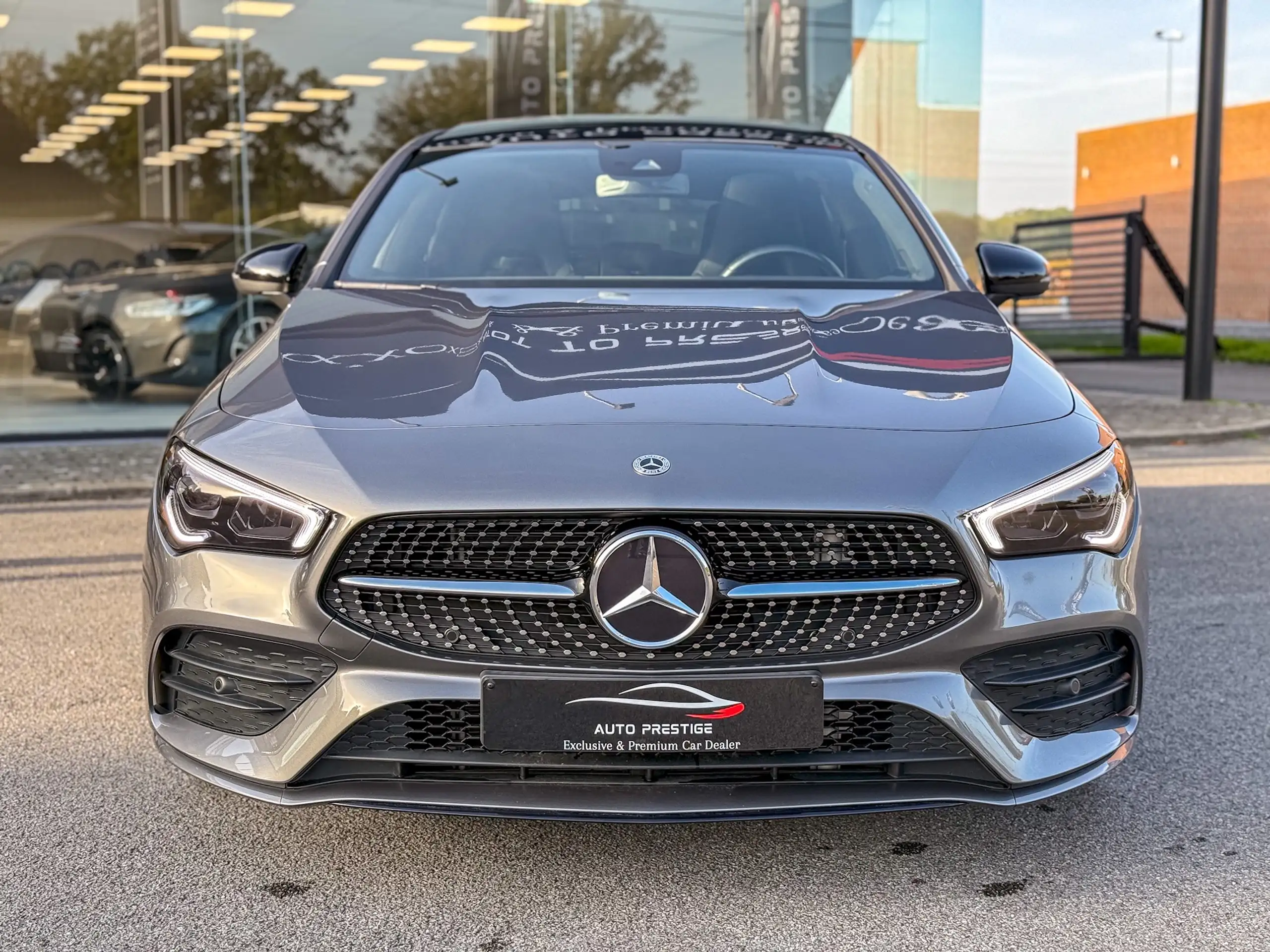 Mercedes-Benz - CLA 200