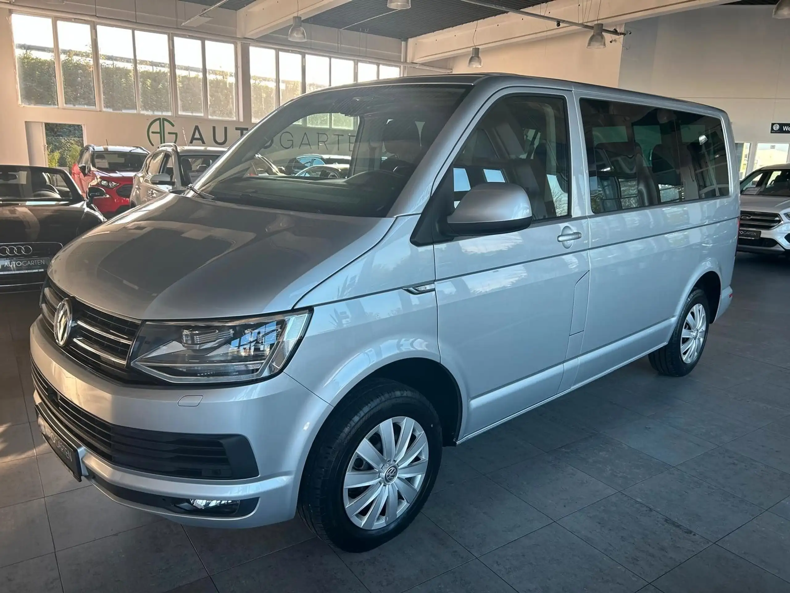 Volkswagen - T6 Caravelle