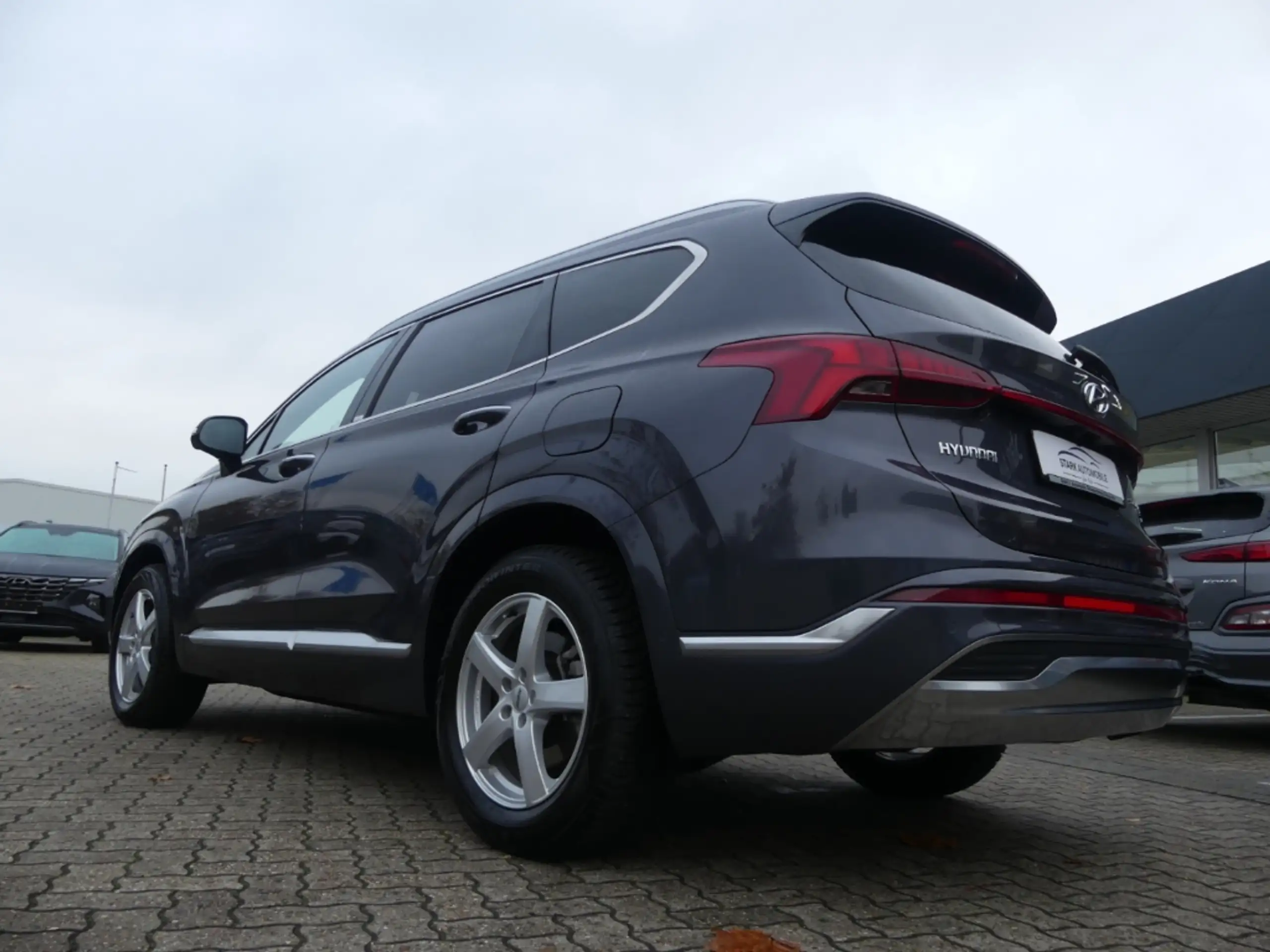 Hyundai - SANTA FE