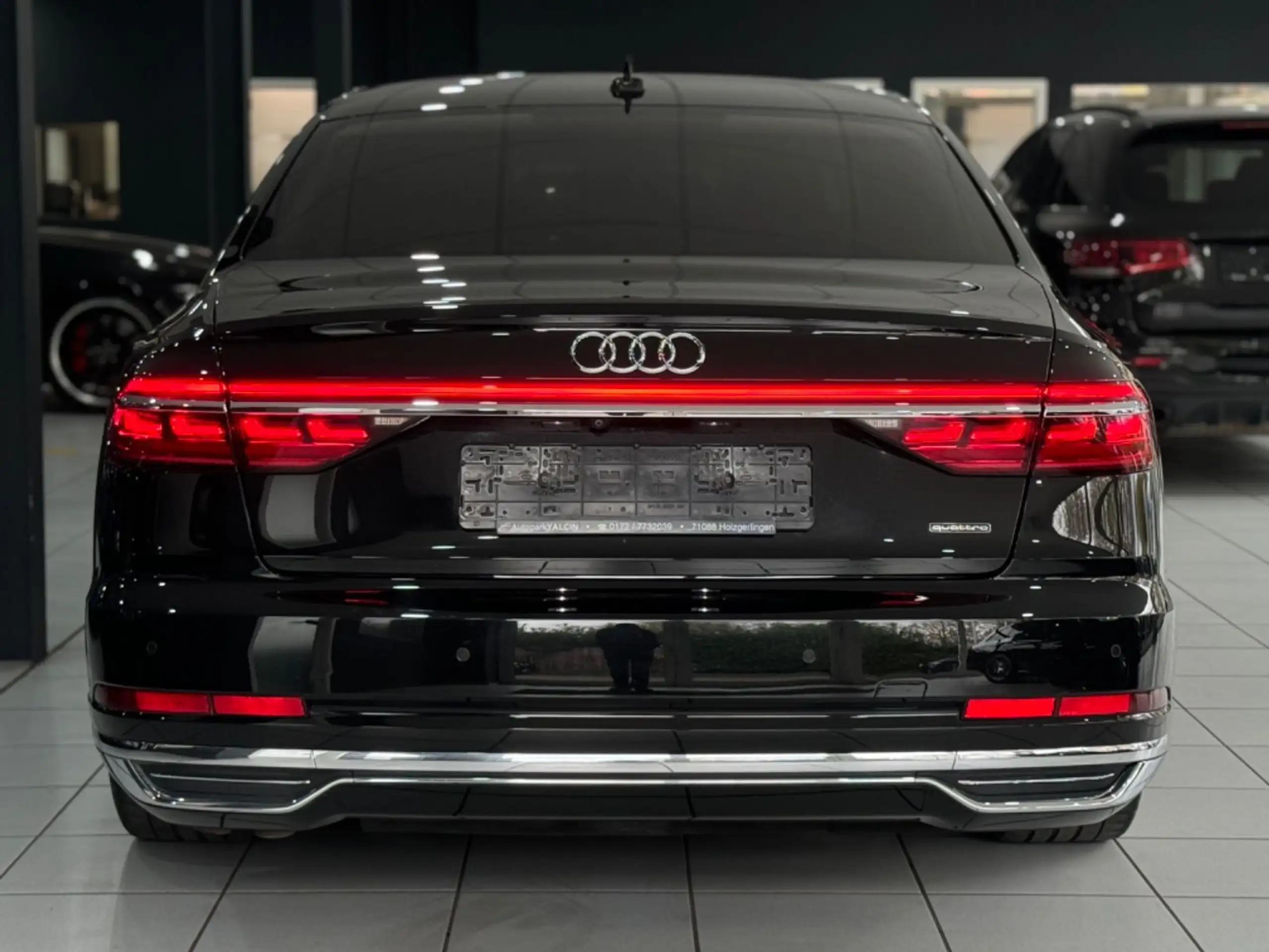 Audi - A8