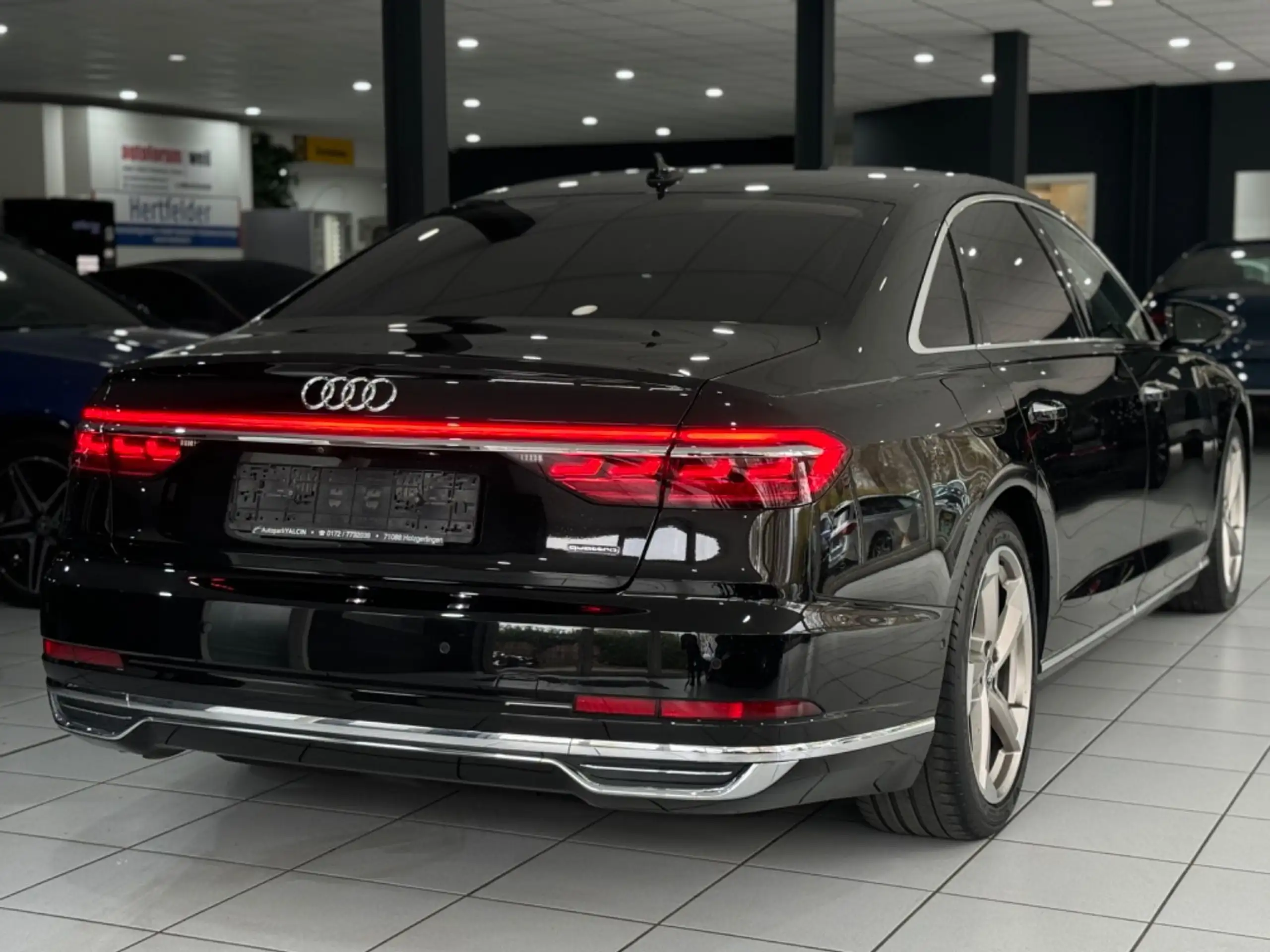 Audi - A8