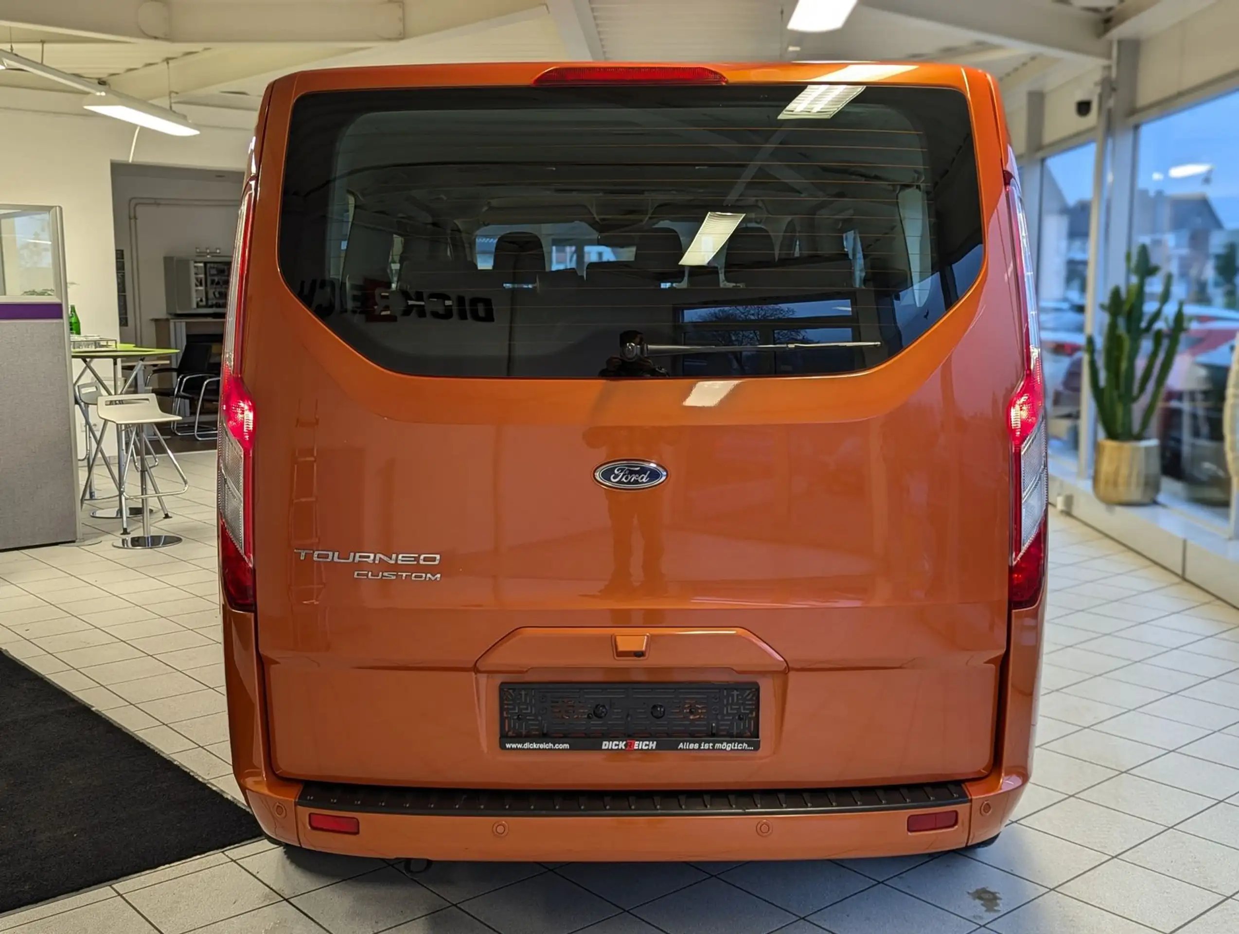 Ford - Tourneo Custom