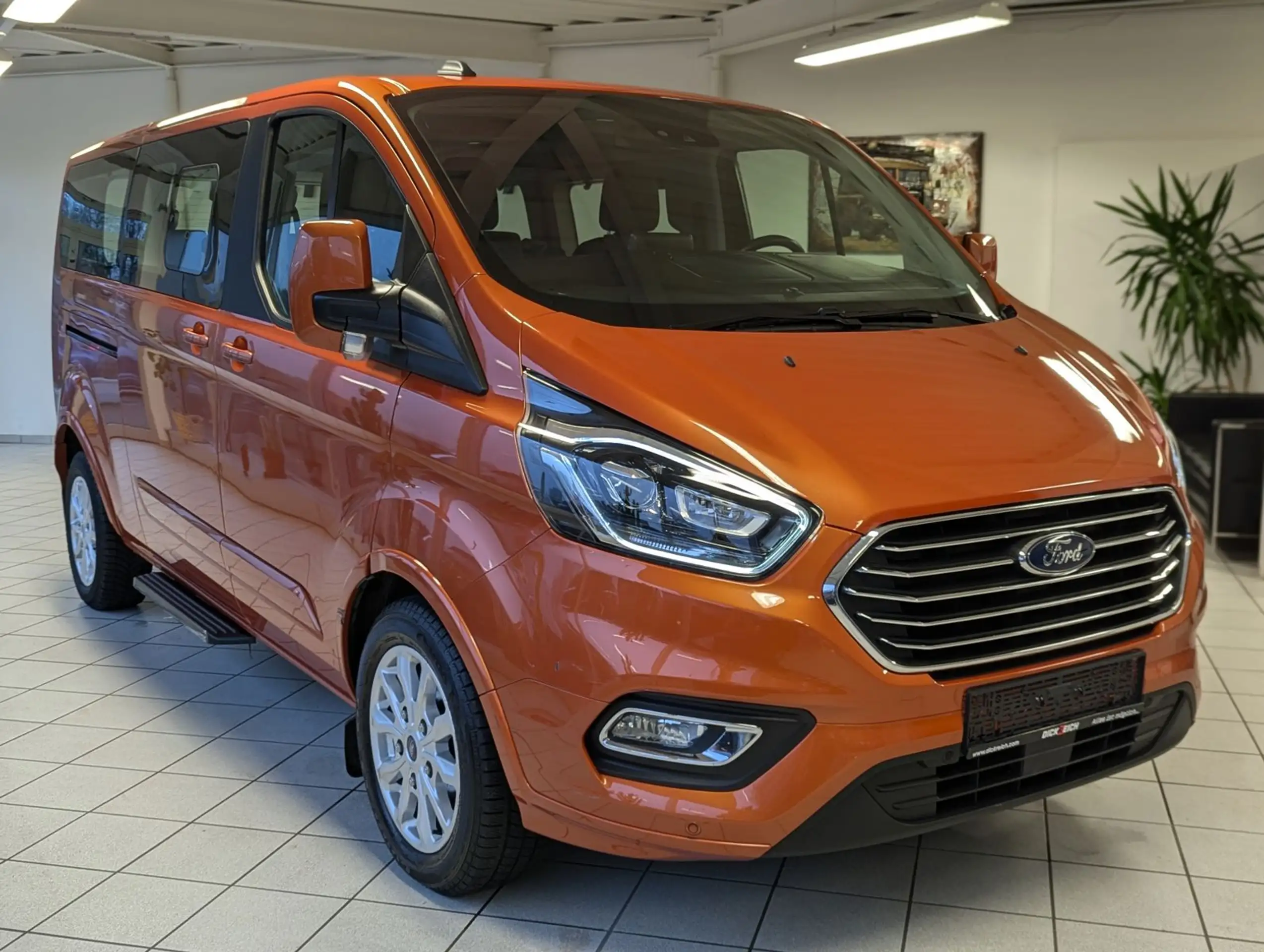 Ford - Tourneo Custom