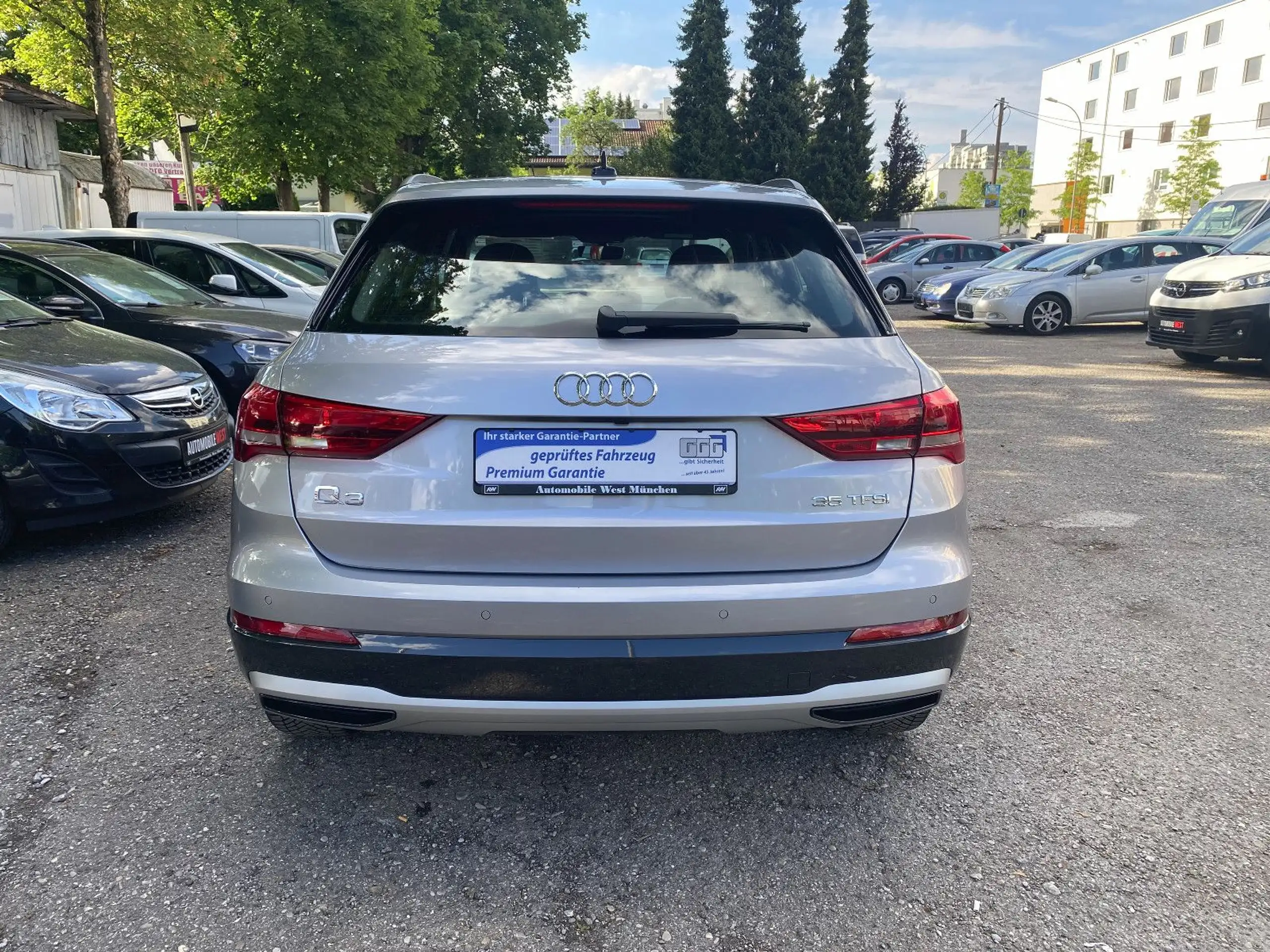 Audi - Q3