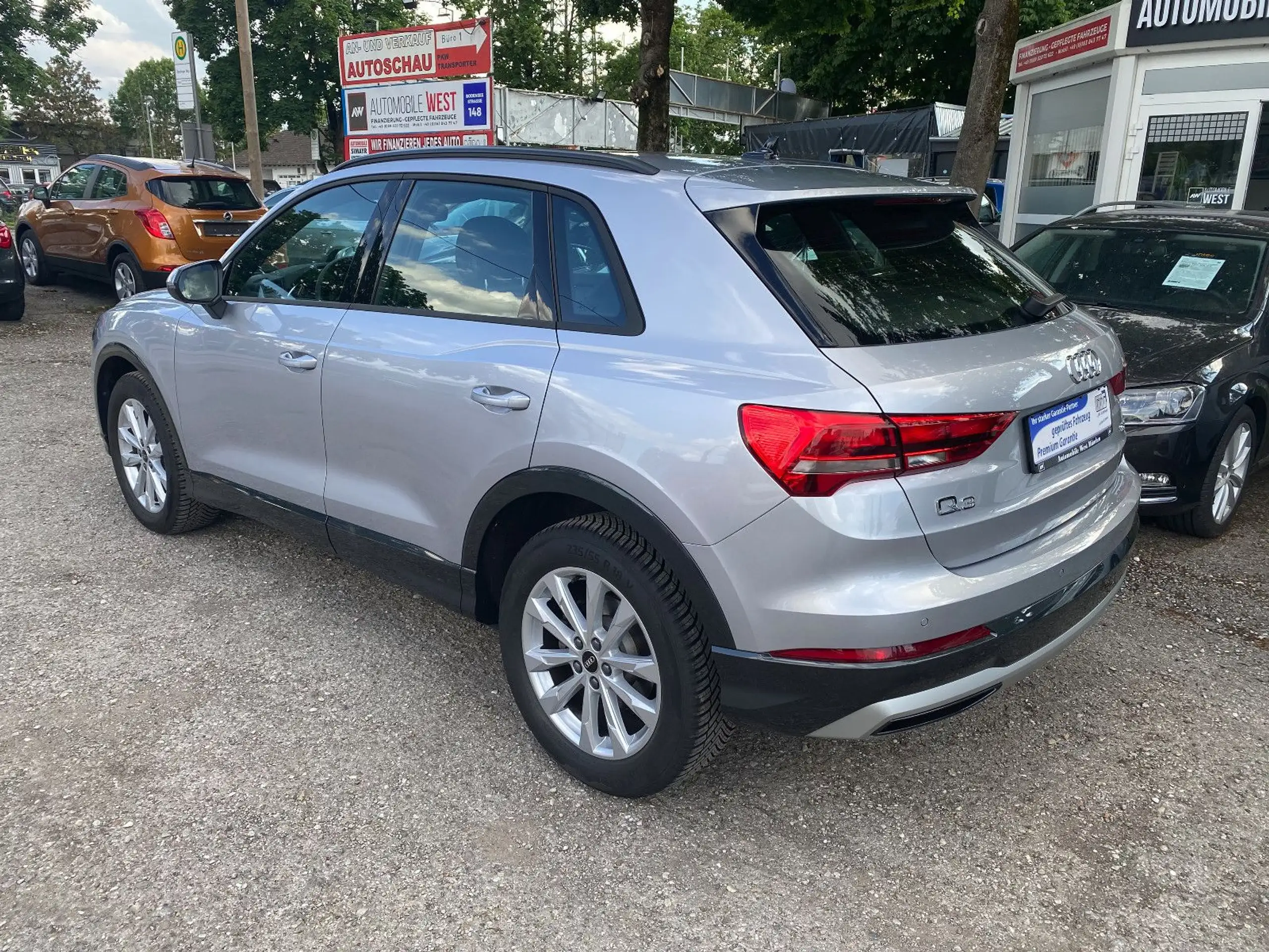 Audi - Q3