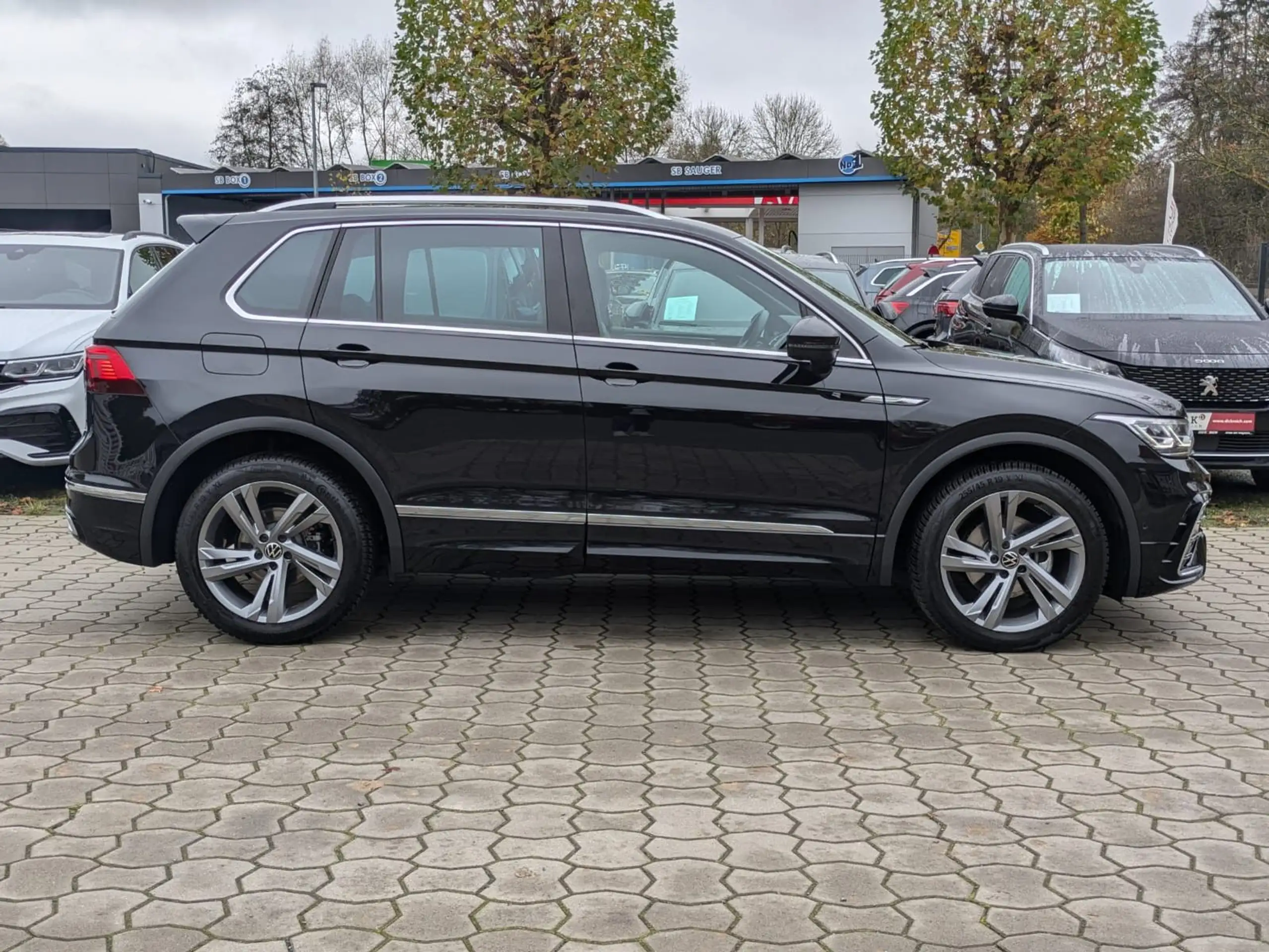 Volkswagen - Tiguan