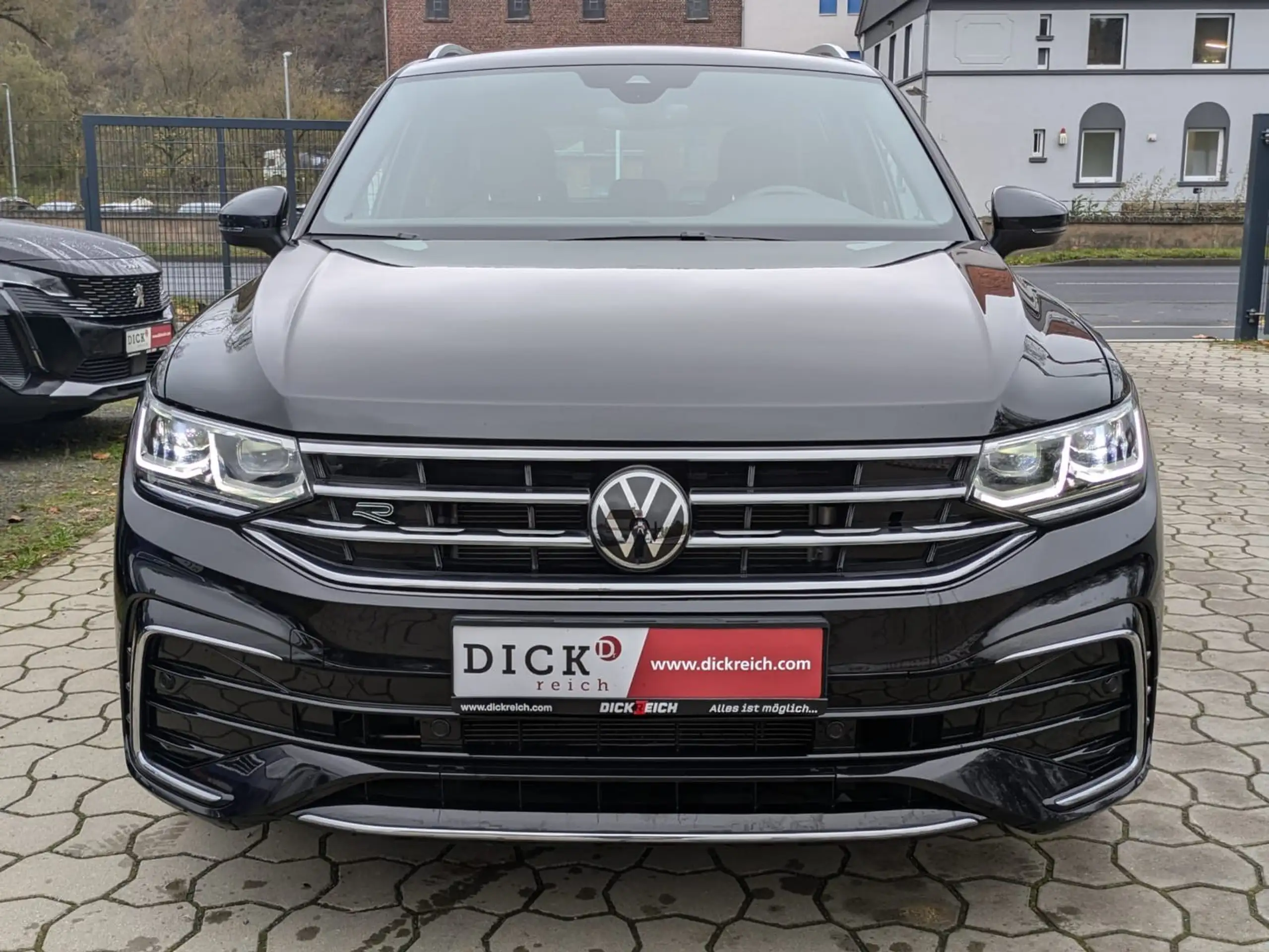 Volkswagen - Tiguan