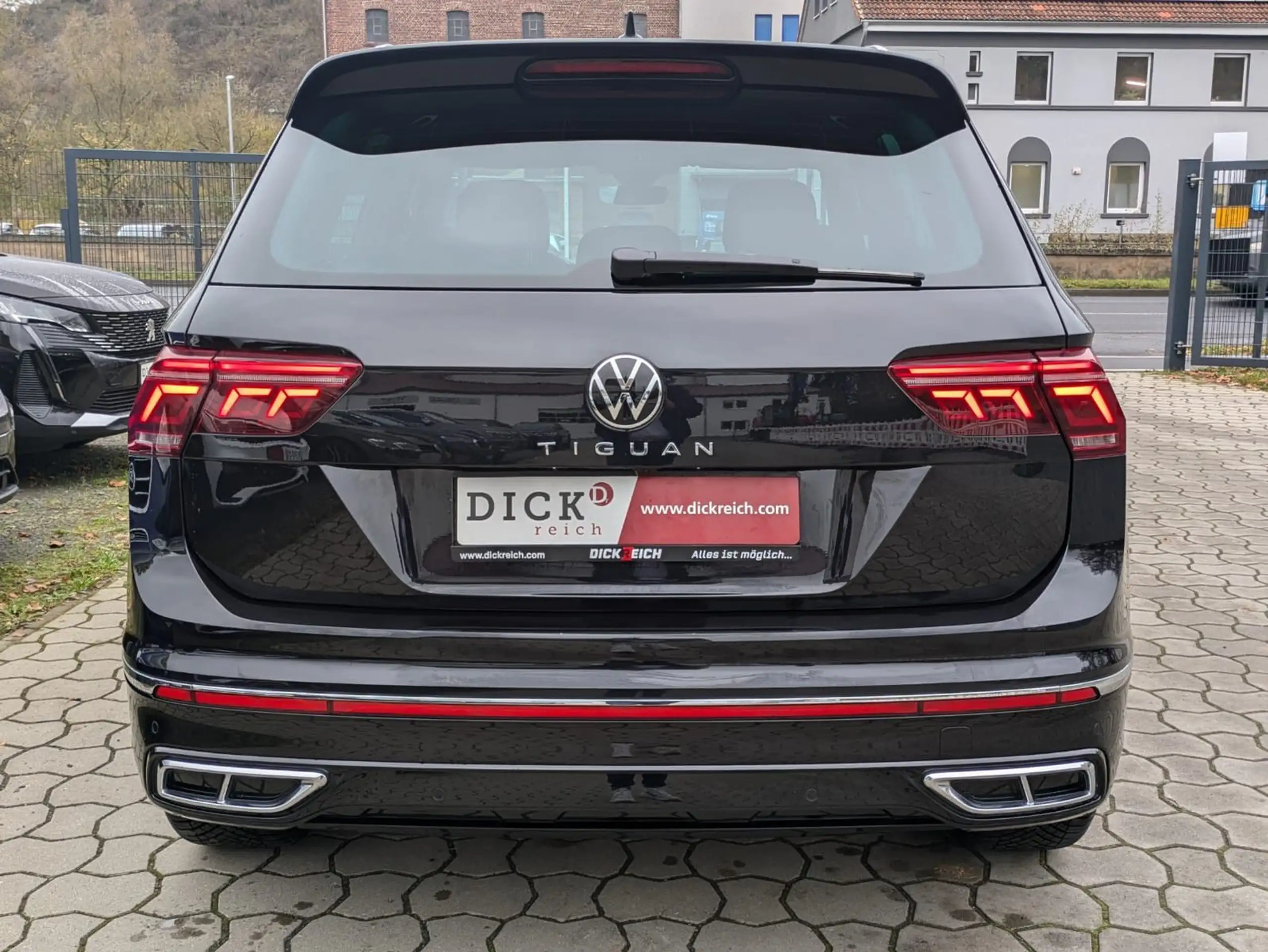 Volkswagen - Tiguan