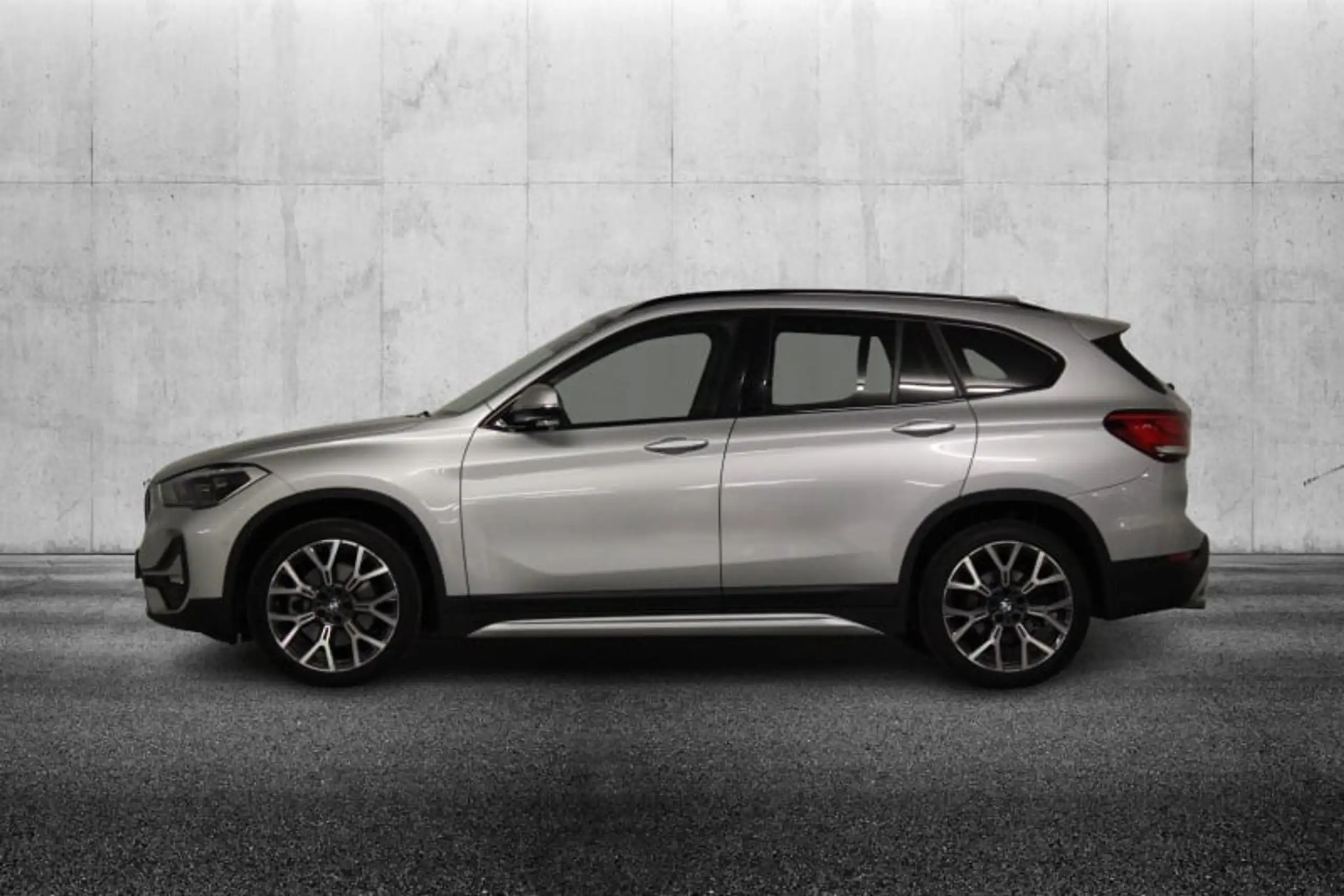 BMW - X1