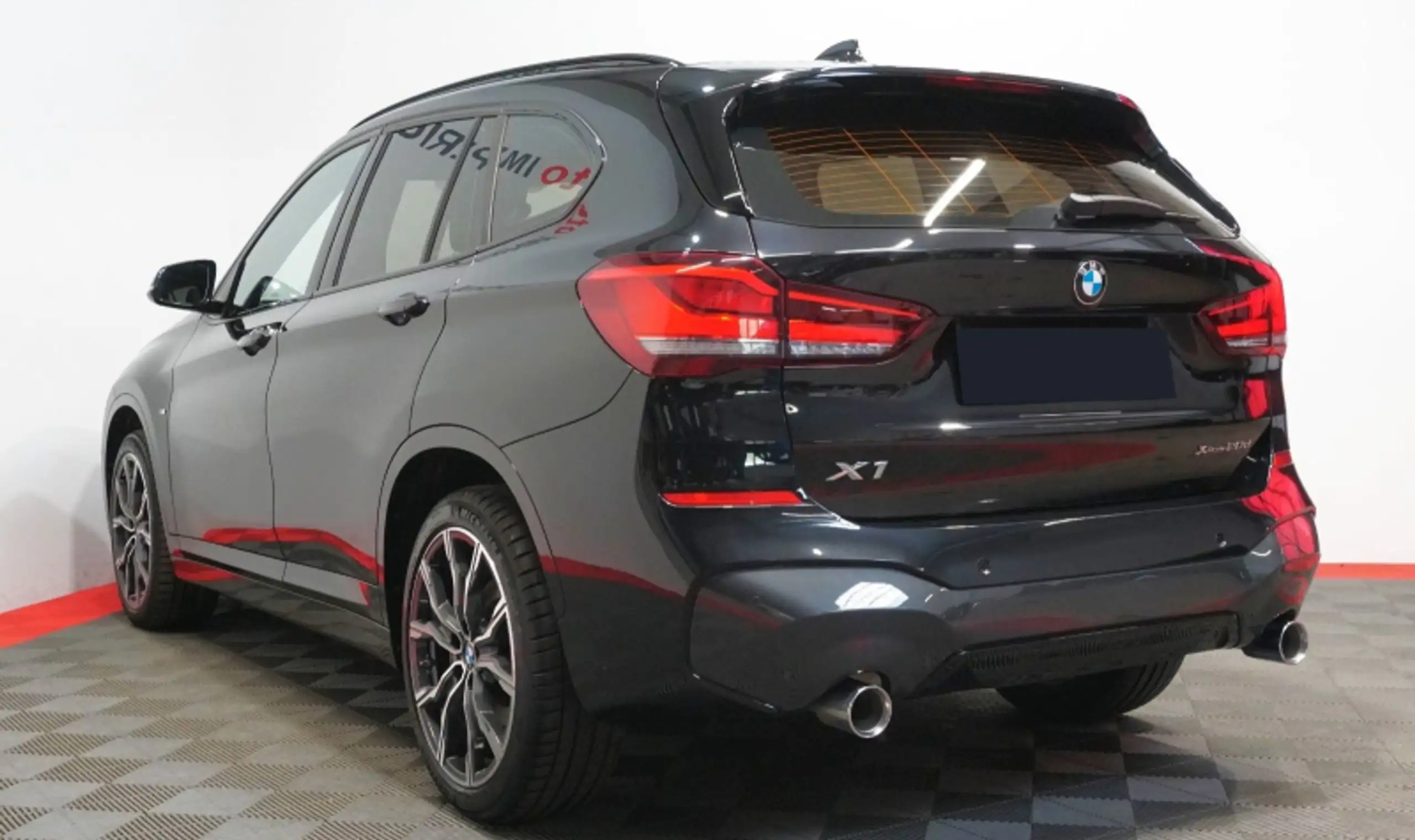 BMW - X1