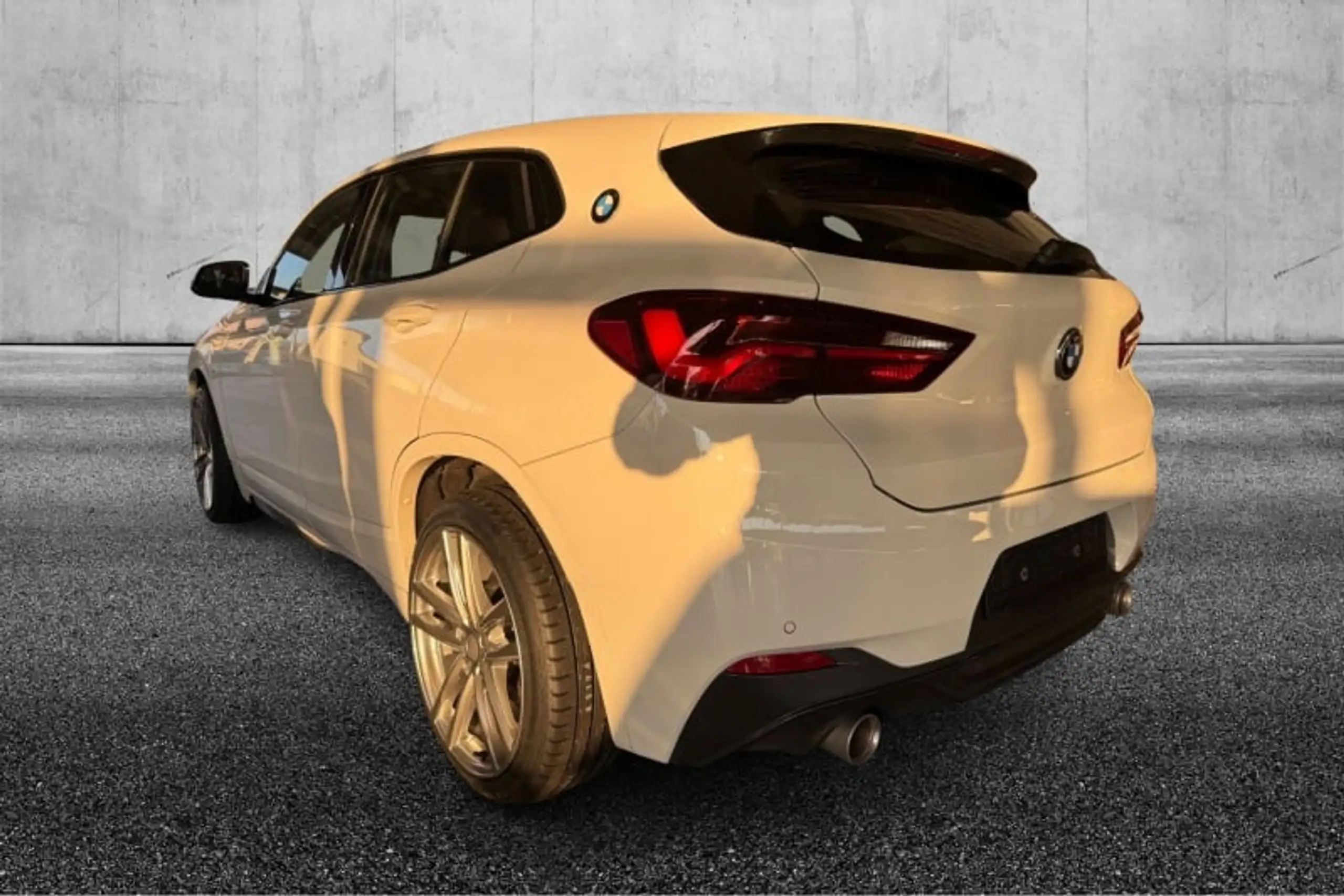 BMW - X2