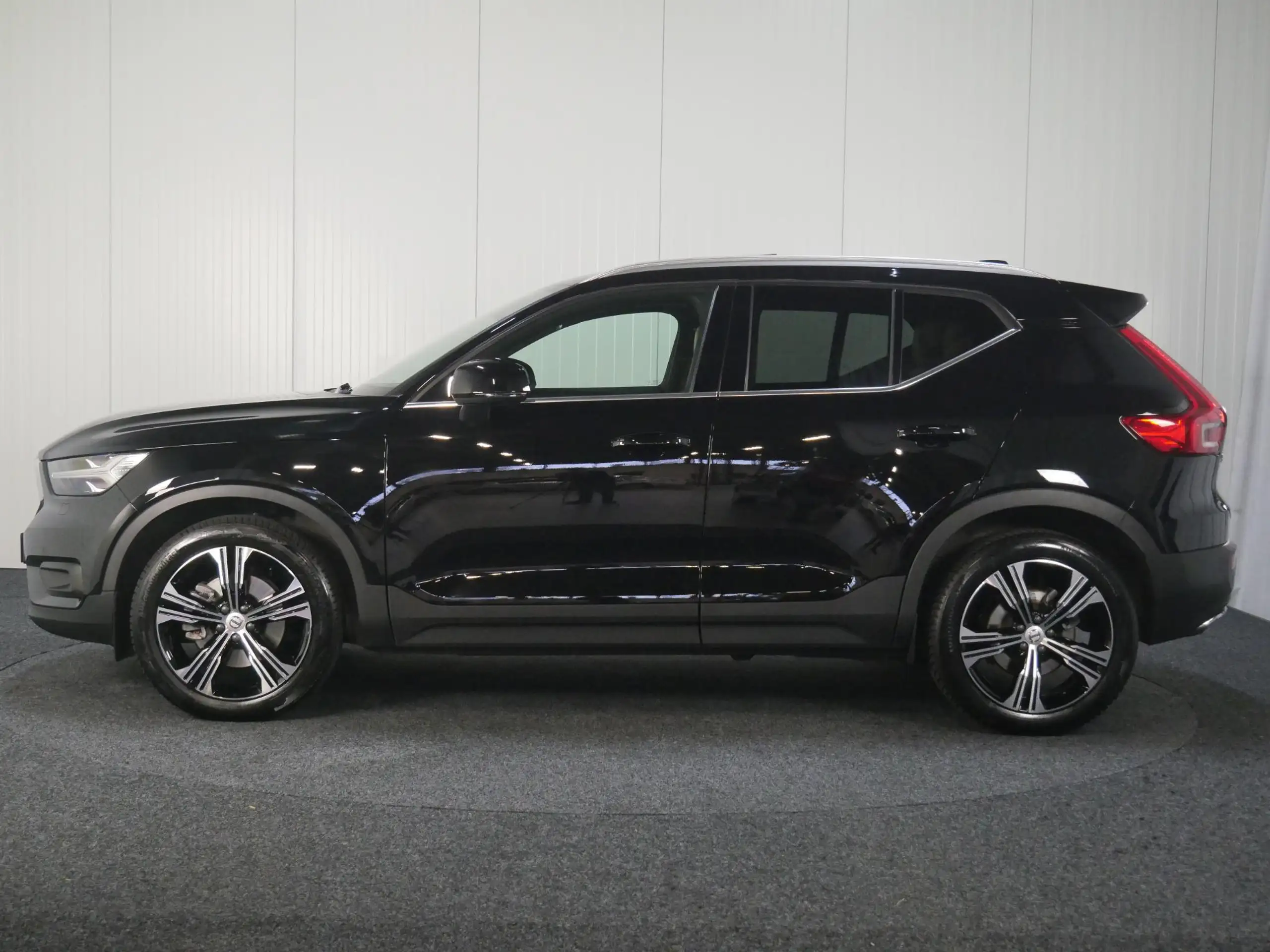 Volvo - XC40