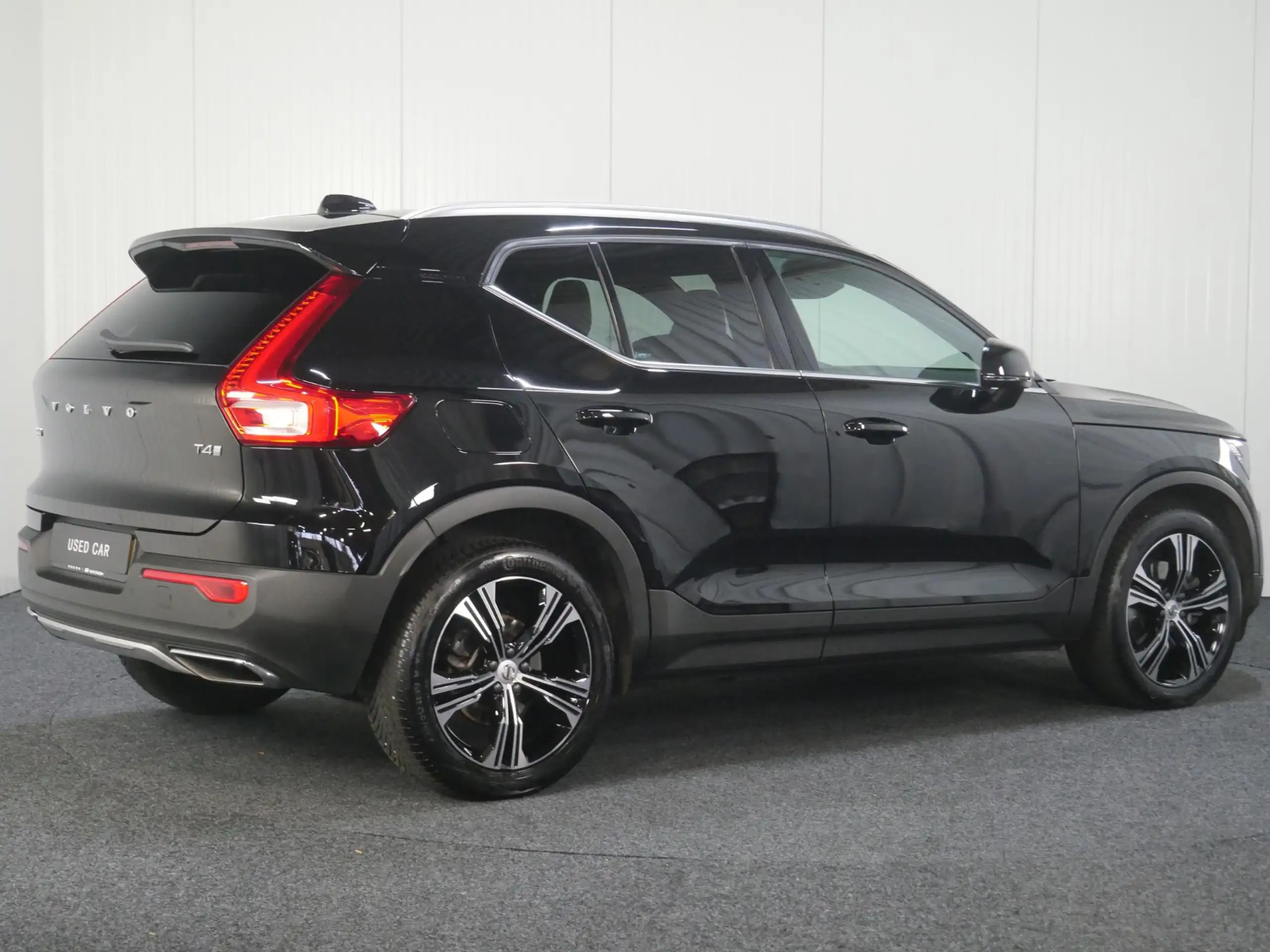 Volvo - XC40