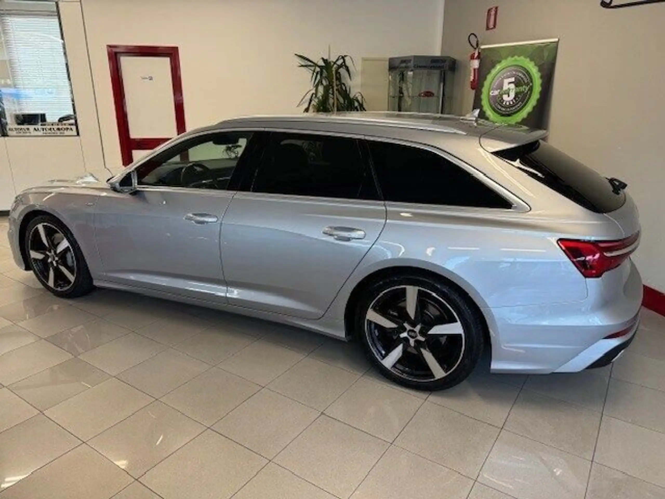 Audi - A6