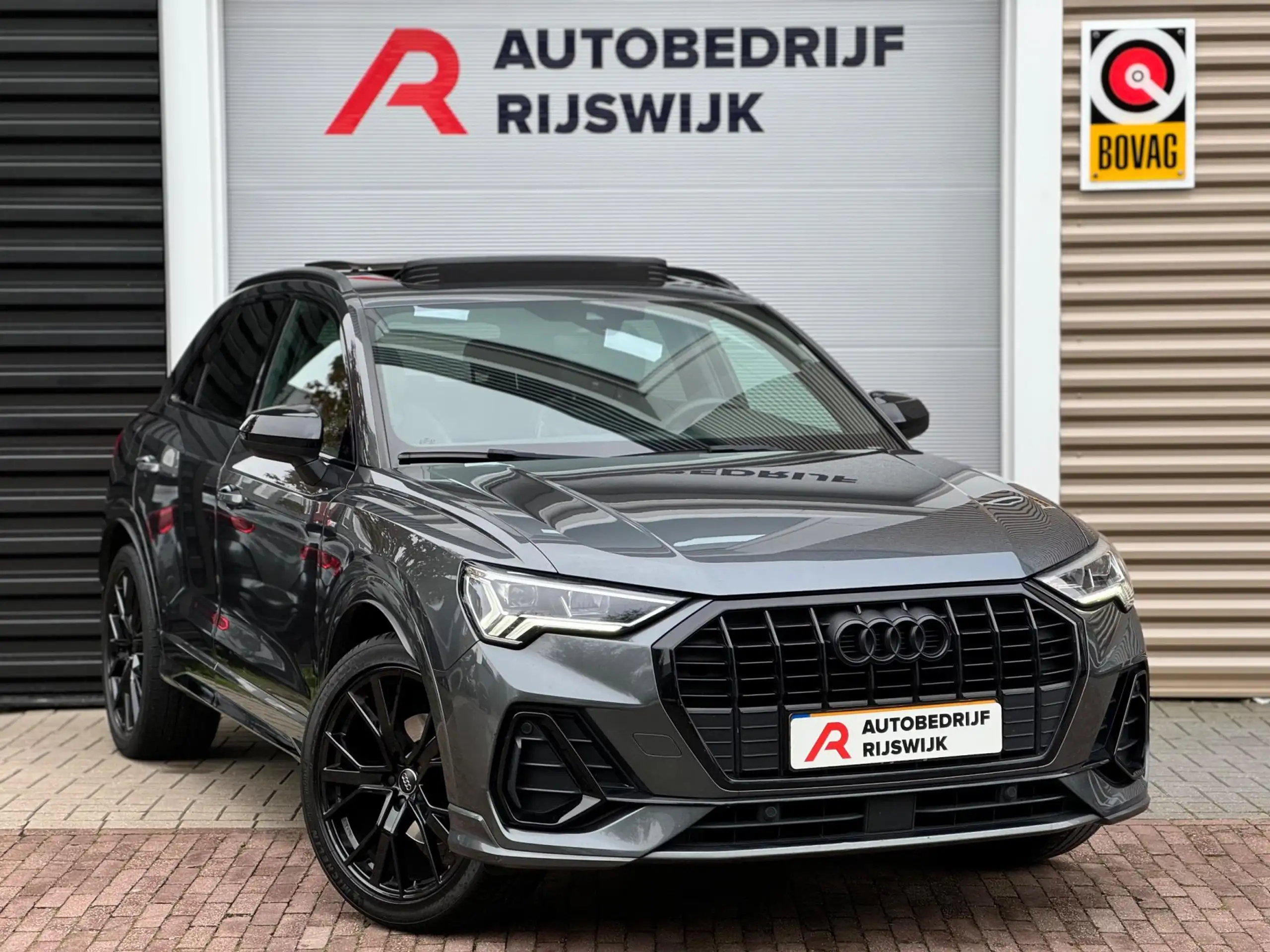 Audi - Q3