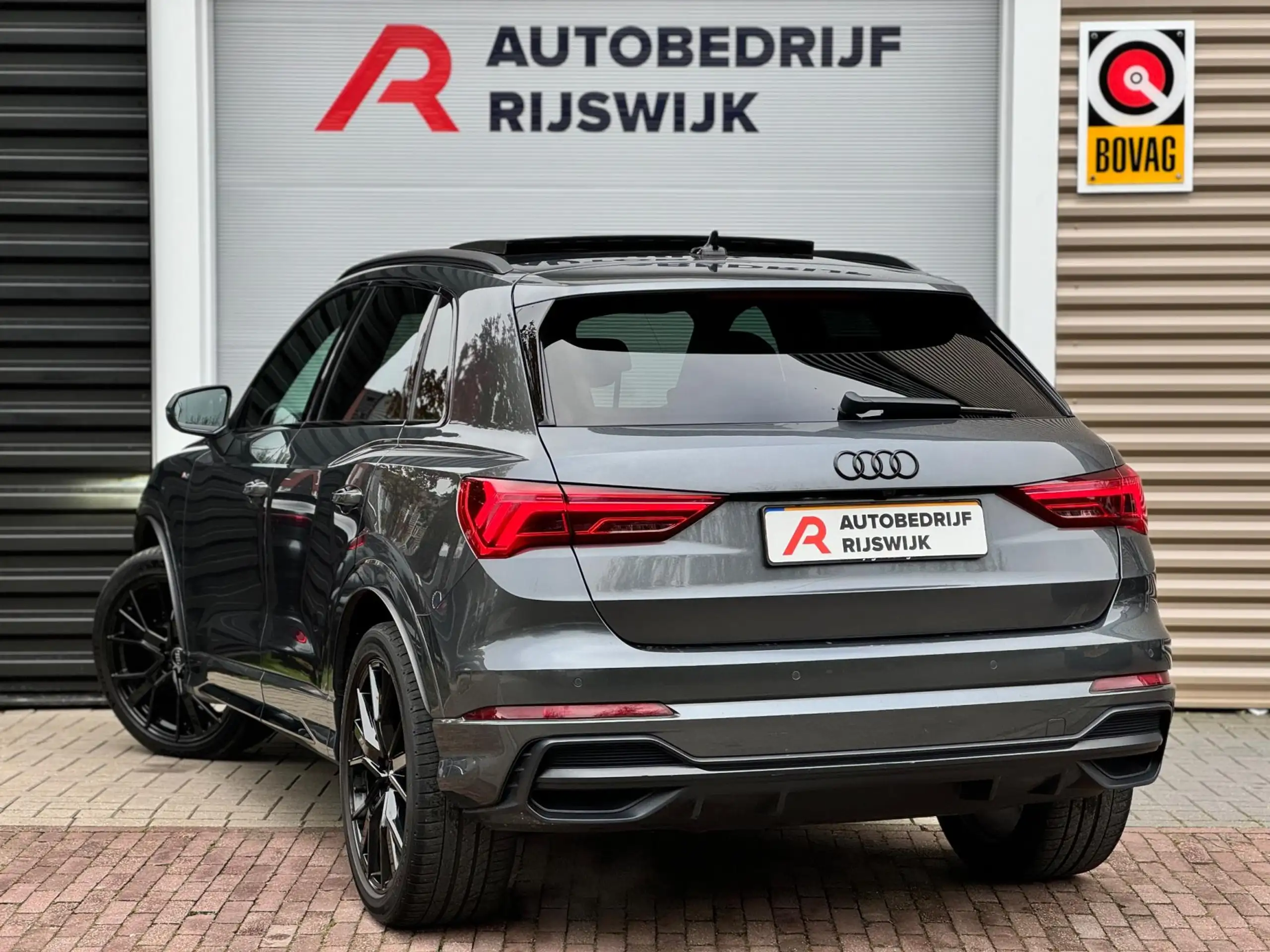 Audi - Q3