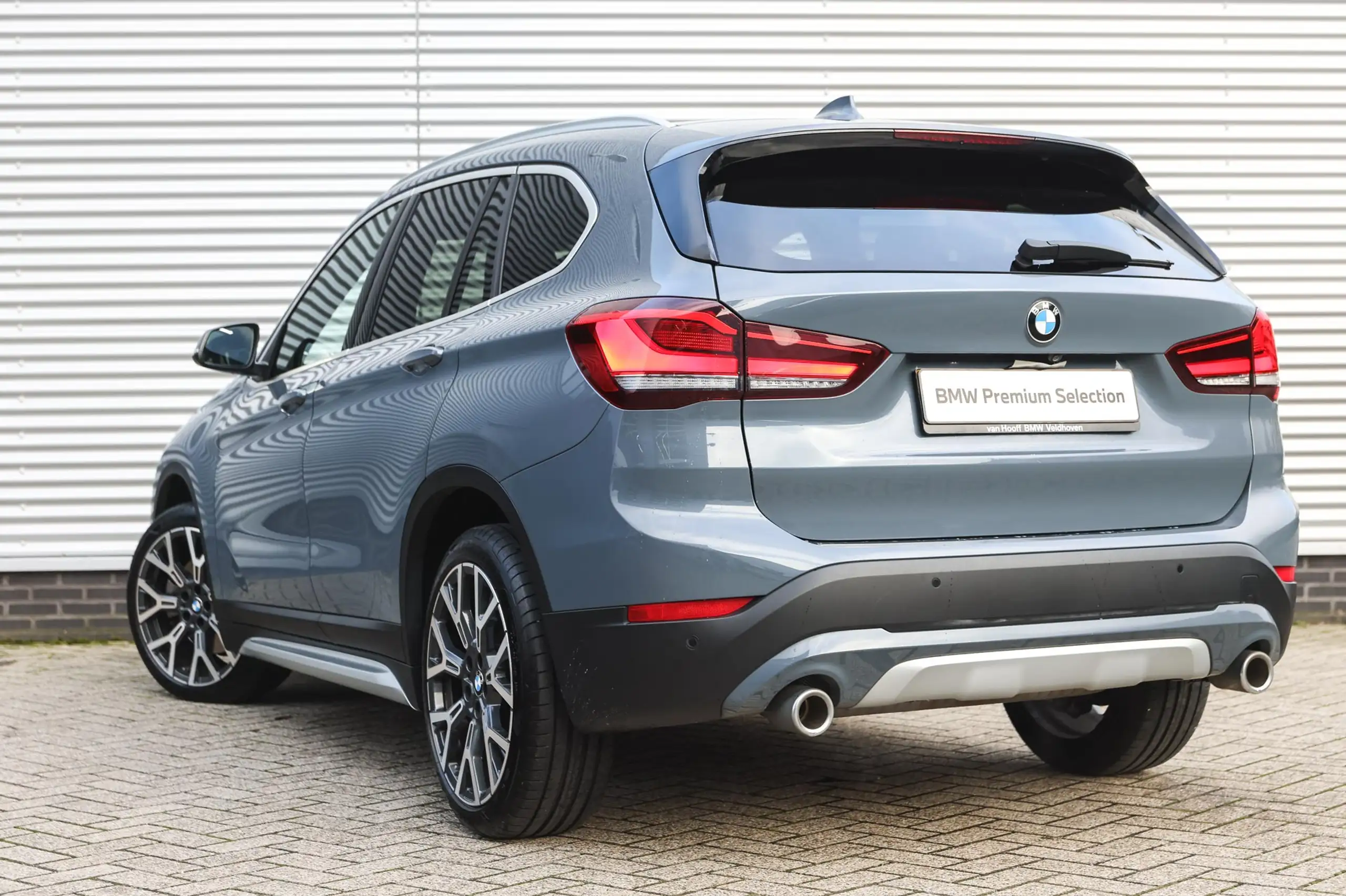 BMW - X1