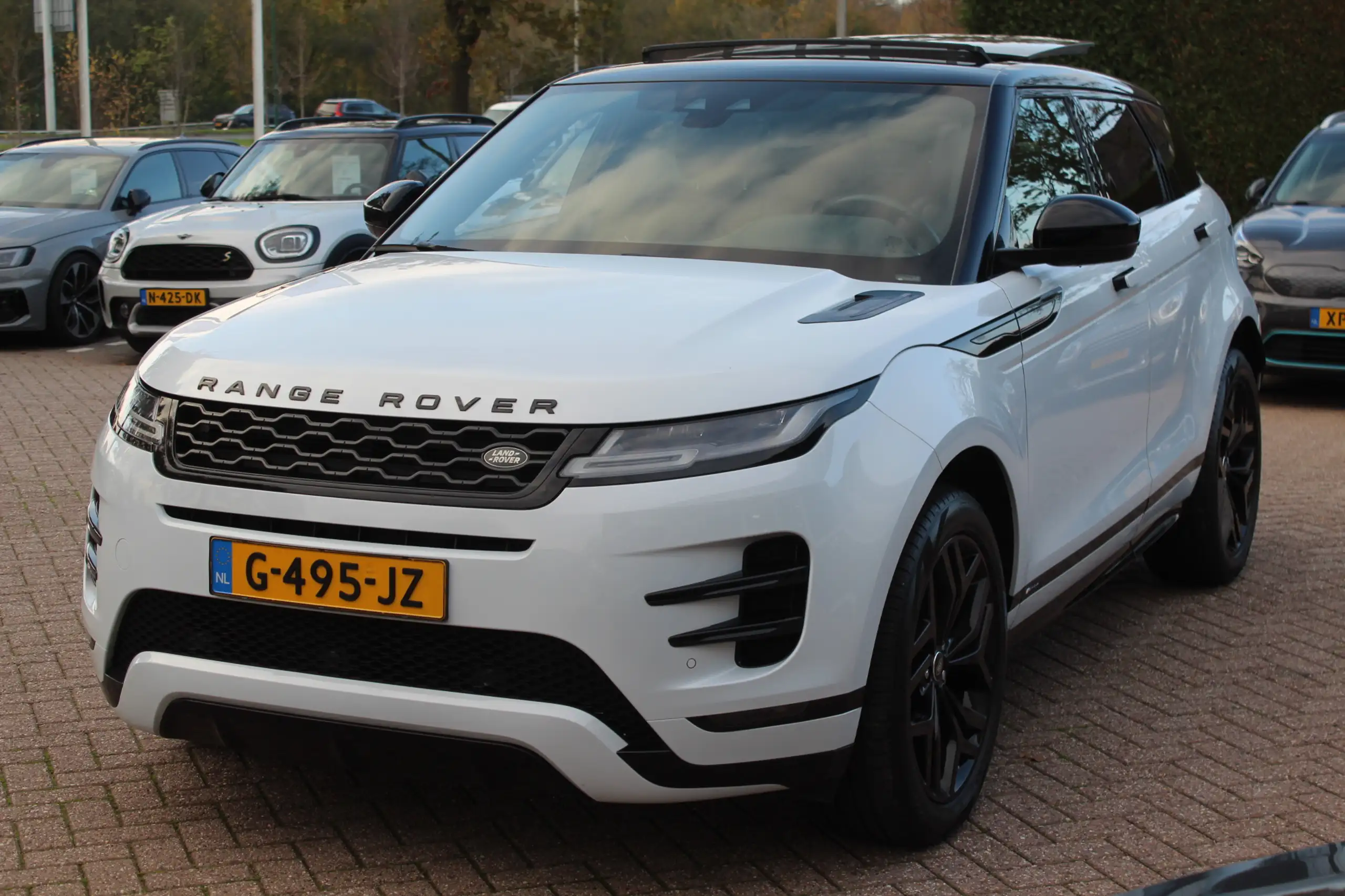 Land Rover - Range Rover Evoque