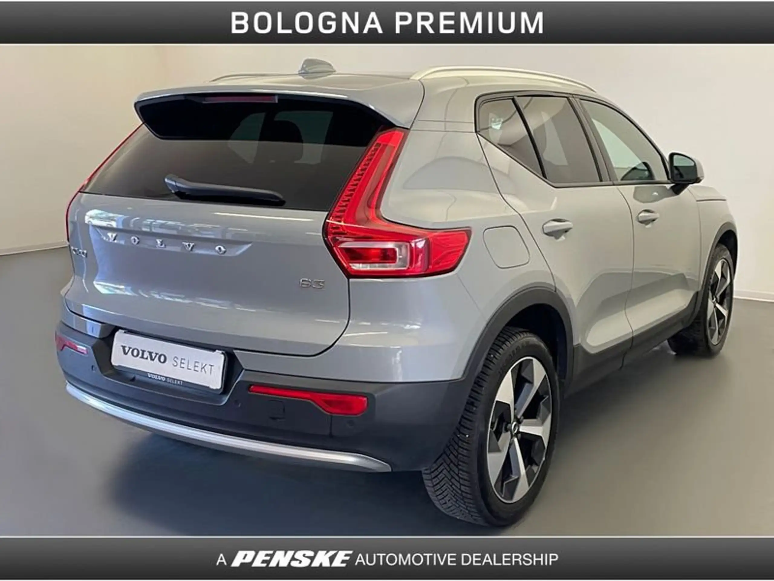 Volvo - XC40