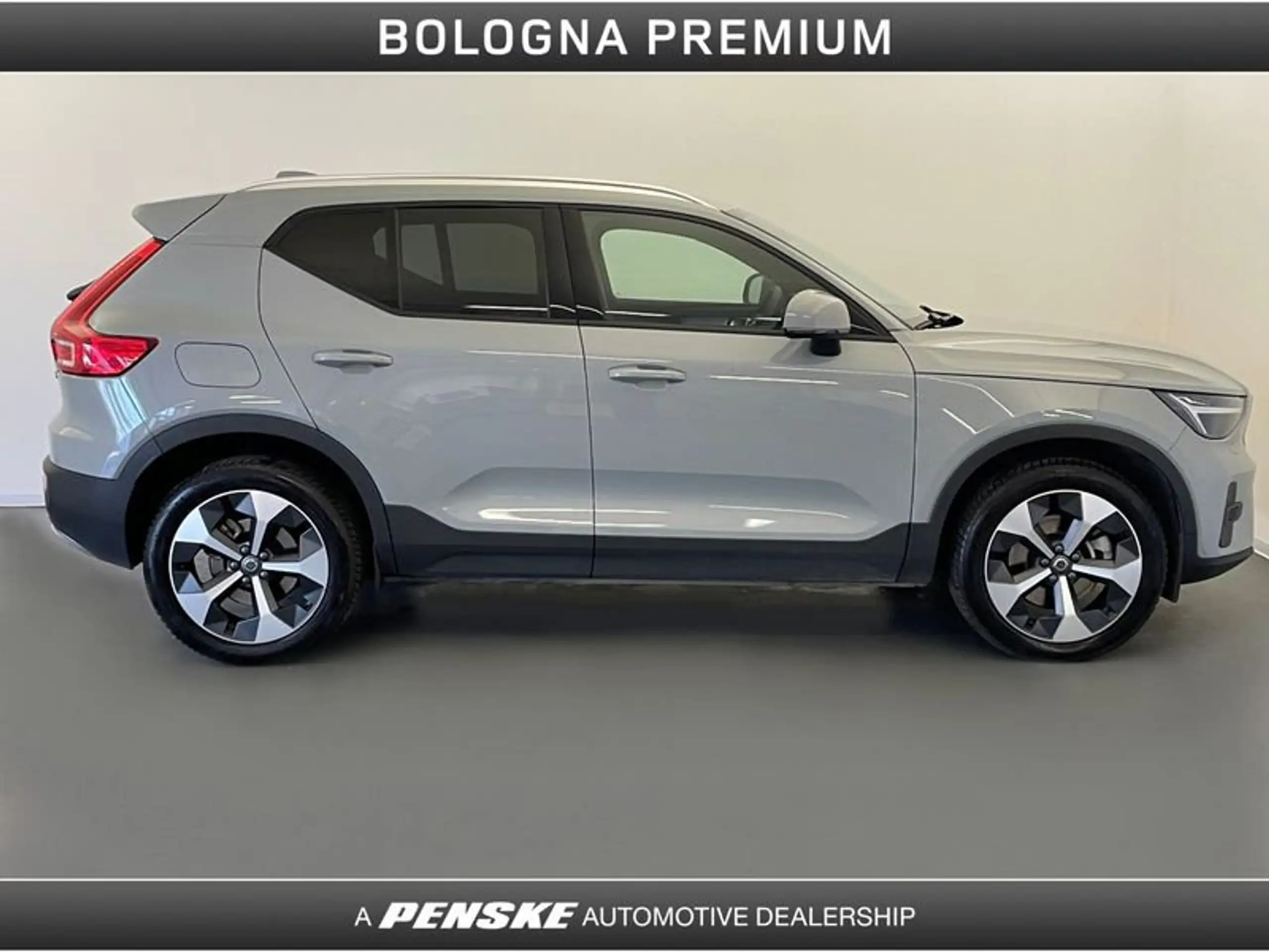 Volvo - XC40