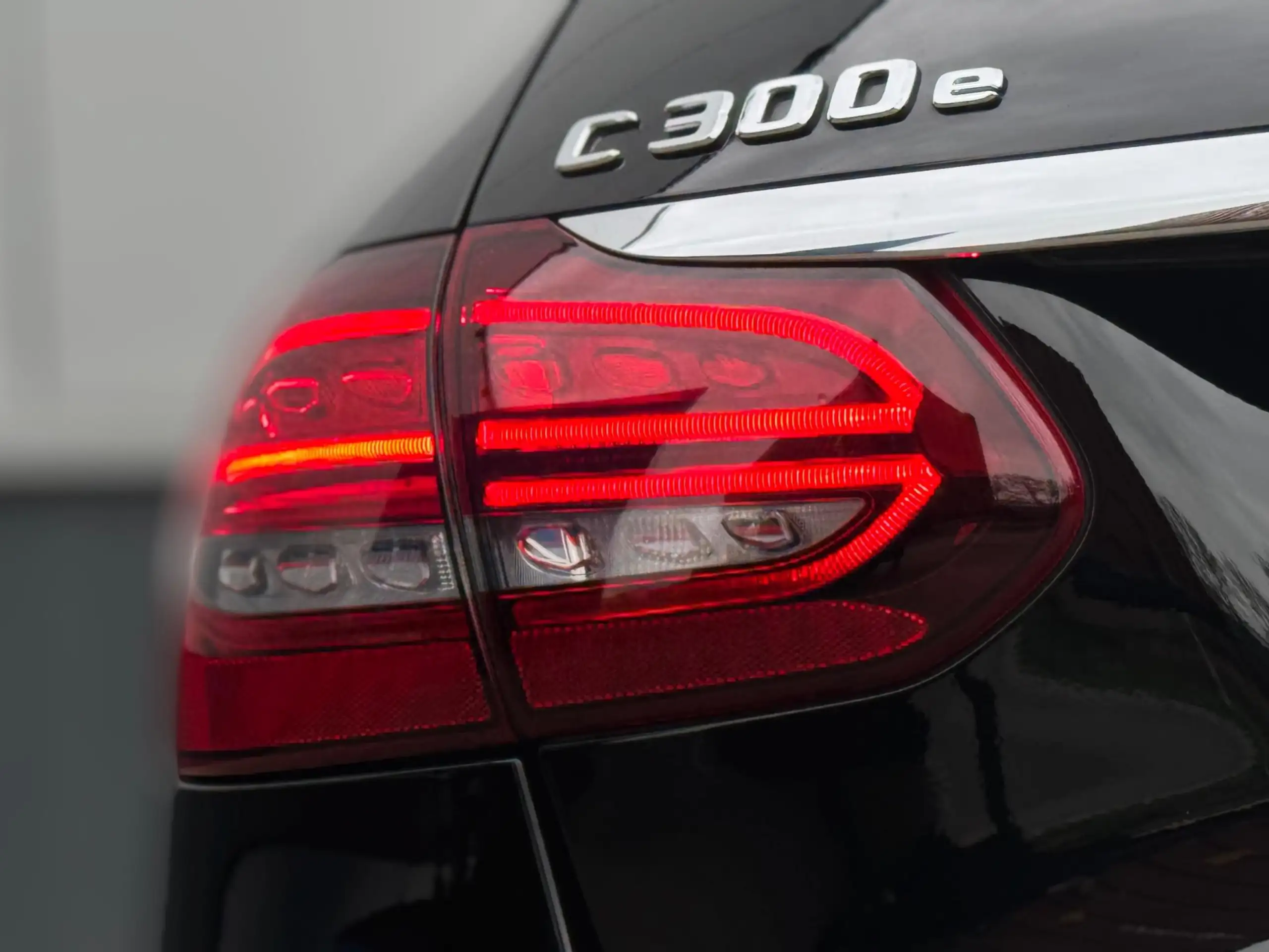 Mercedes-Benz - C 300