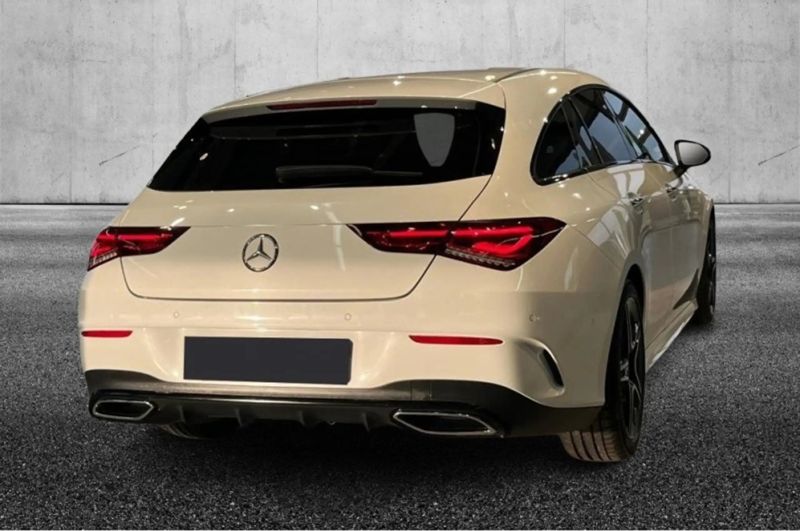 Mercedes-Benz - CLA 200