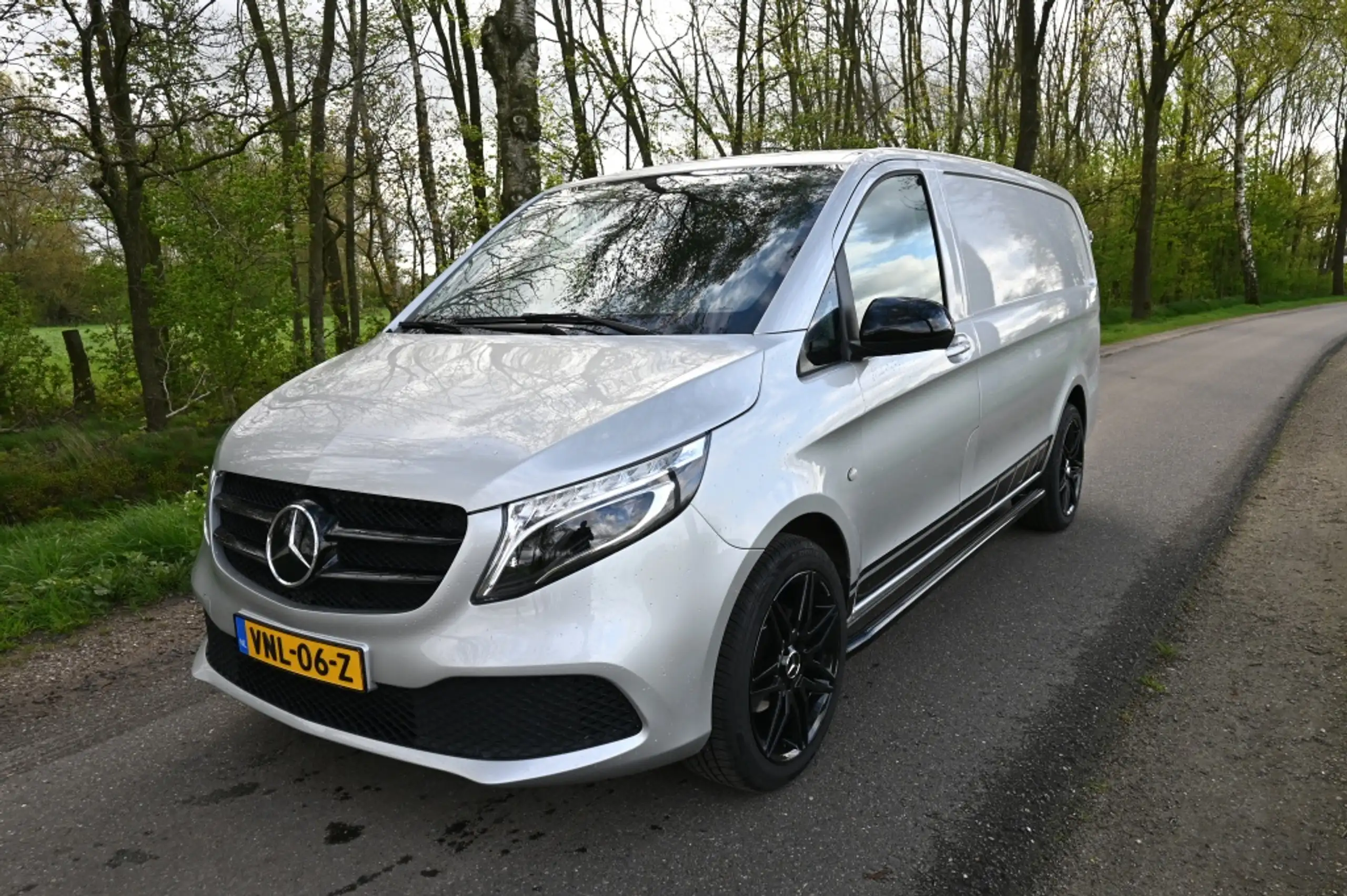 Mercedes-Benz - Vito