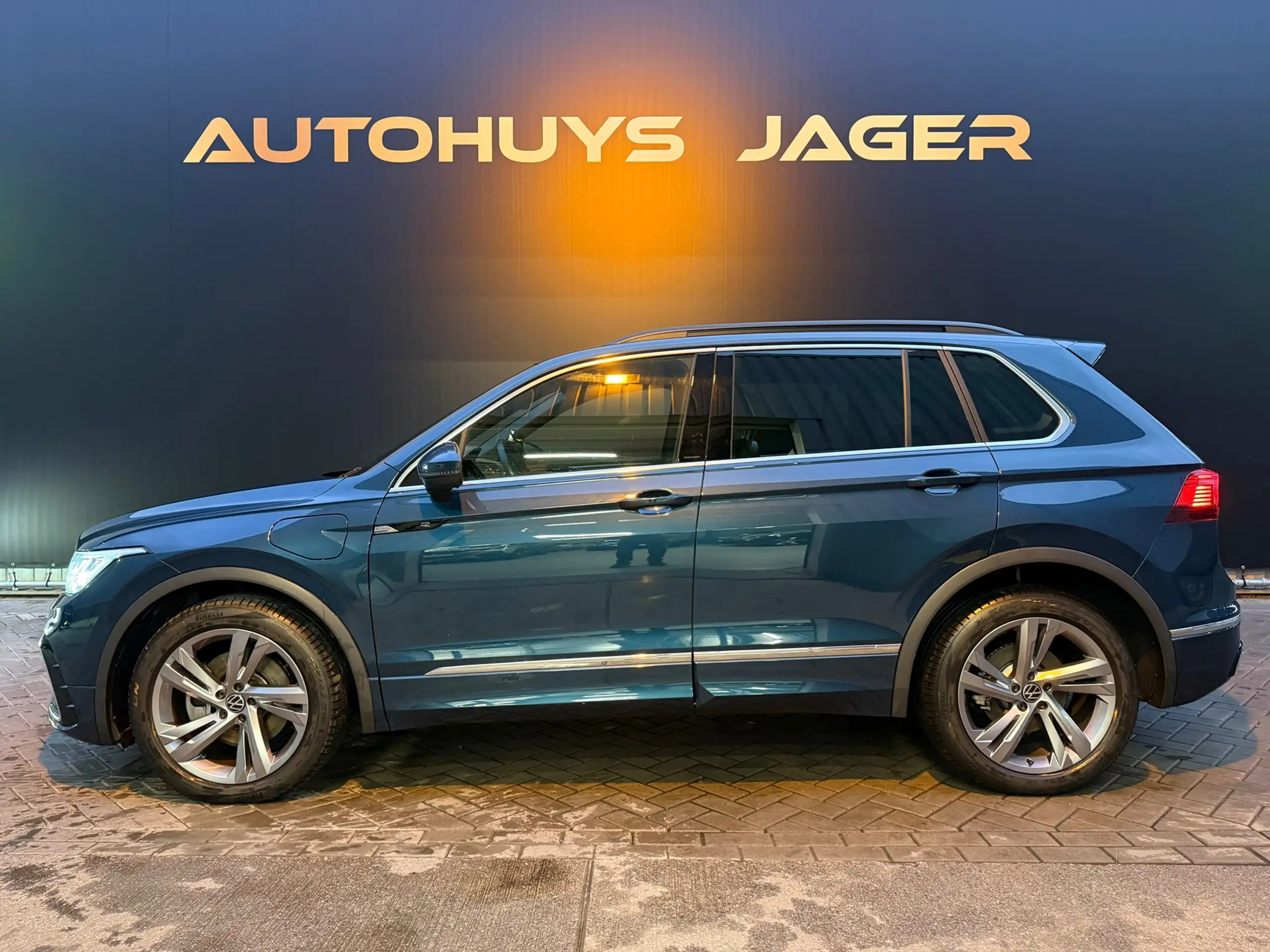 Volkswagen - Tiguan