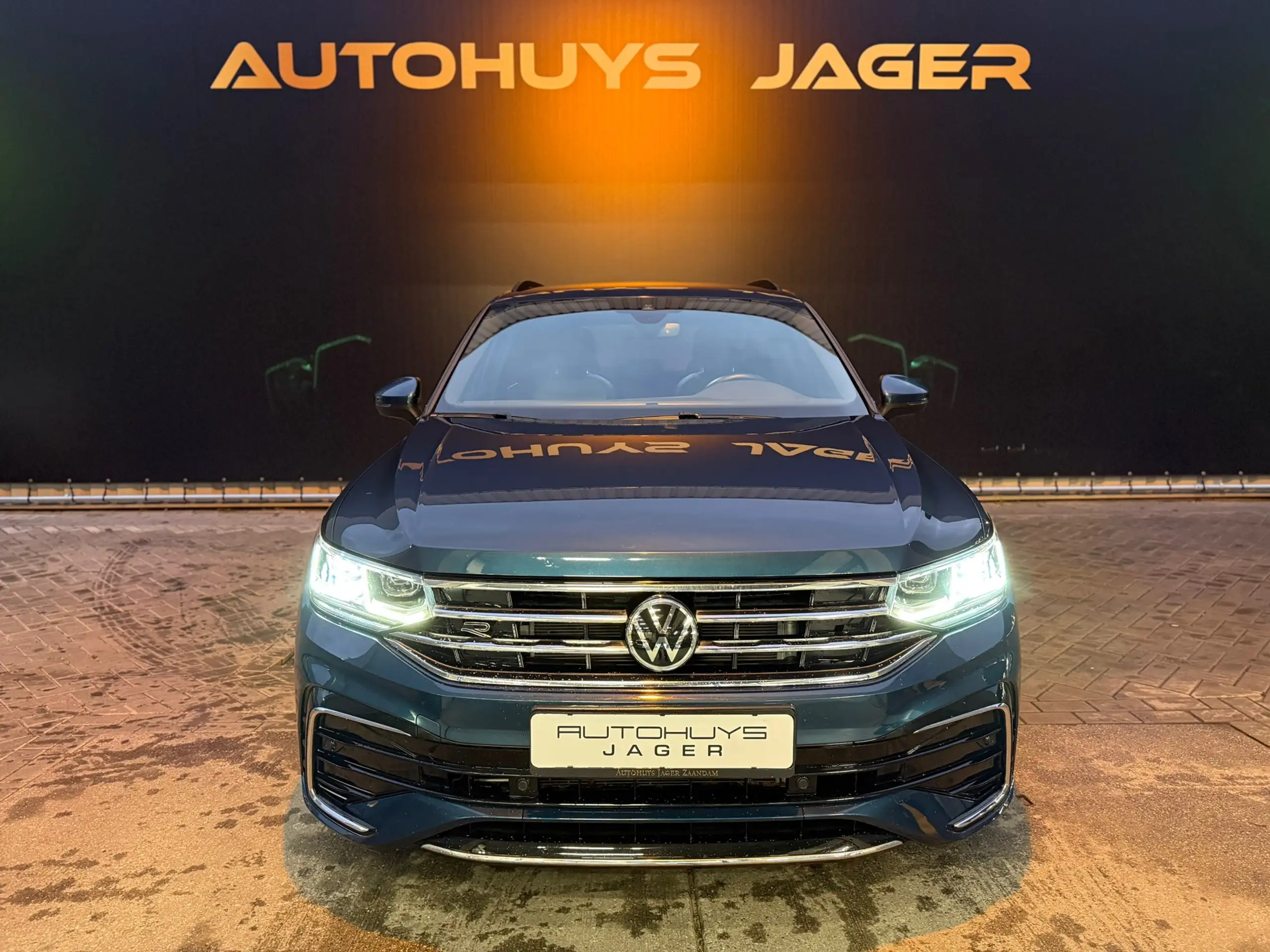 Volkswagen - Tiguan