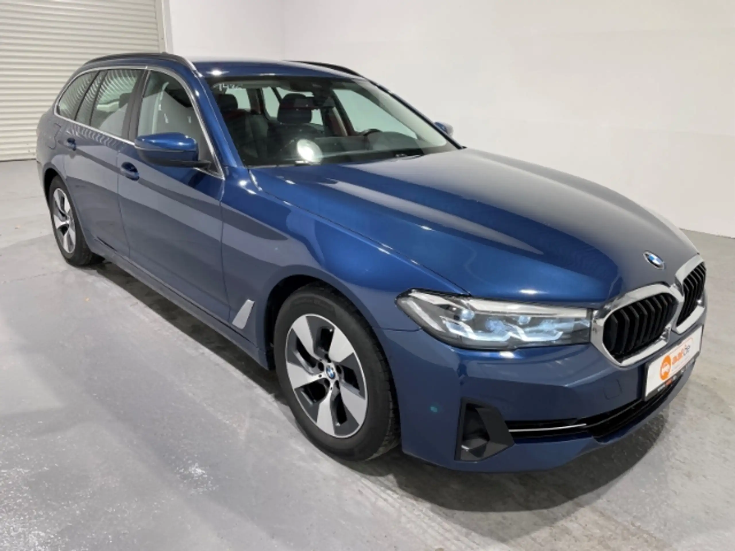 BMW - 520